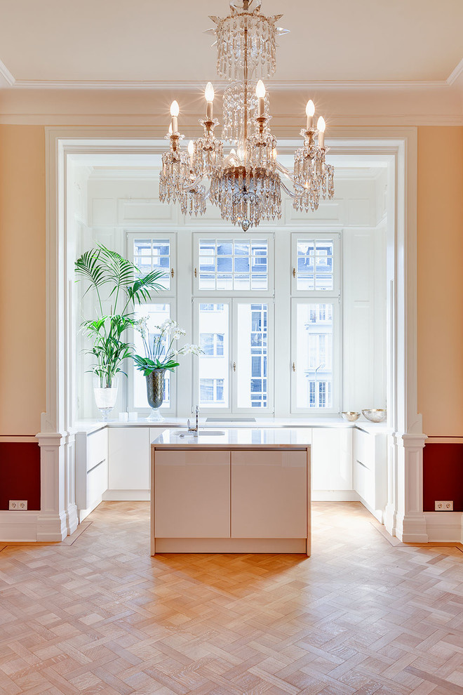 С миру по идее: как оформить интерьер кухни с эркером