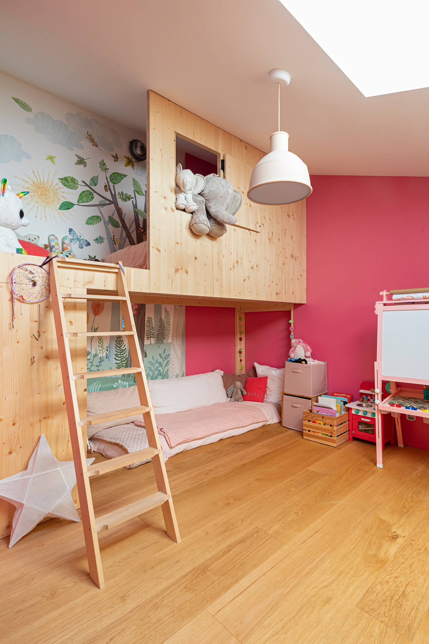 Фотоохота: Кровать-домик в детской — 19 идей