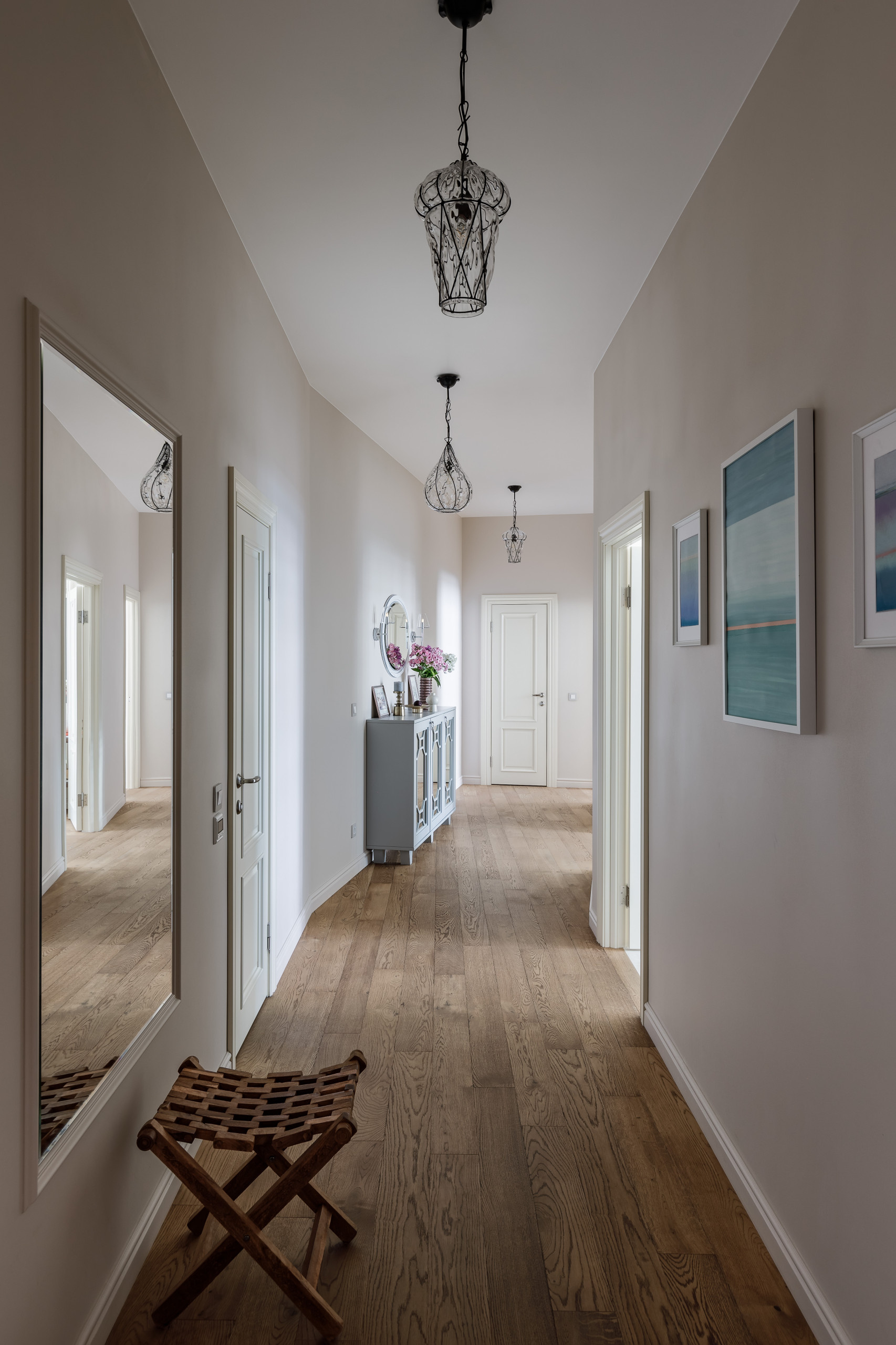 В гостях: Светлая неоклассика в Петербурге — с видом на озеро