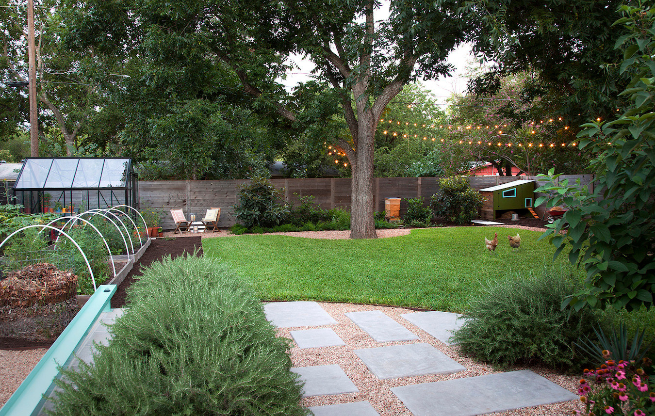 Просто фото: 17 идей как украсить мусорный контейнер