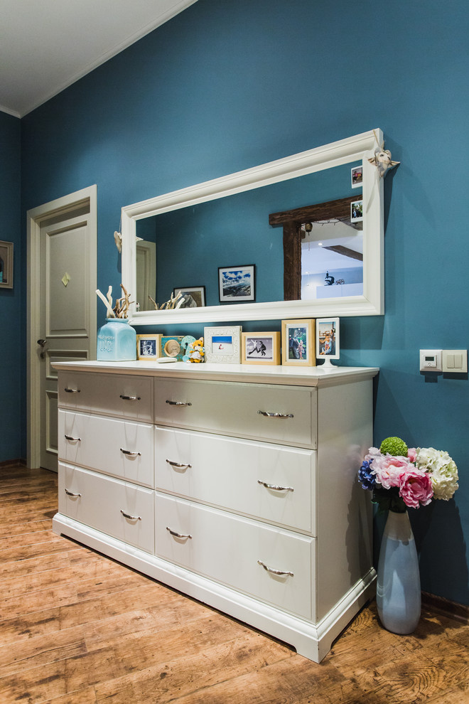 В гостях: Квартира в Звенигороде, полная детей и искусства