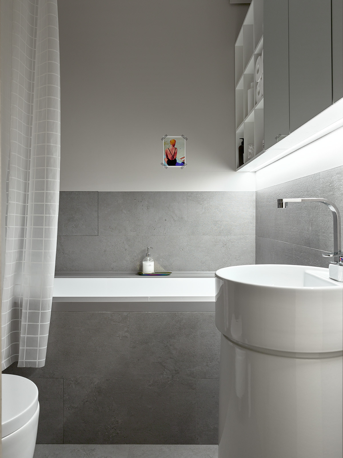 Houzz тур: Квартира 41 кв.м — бетон и синяя фанера