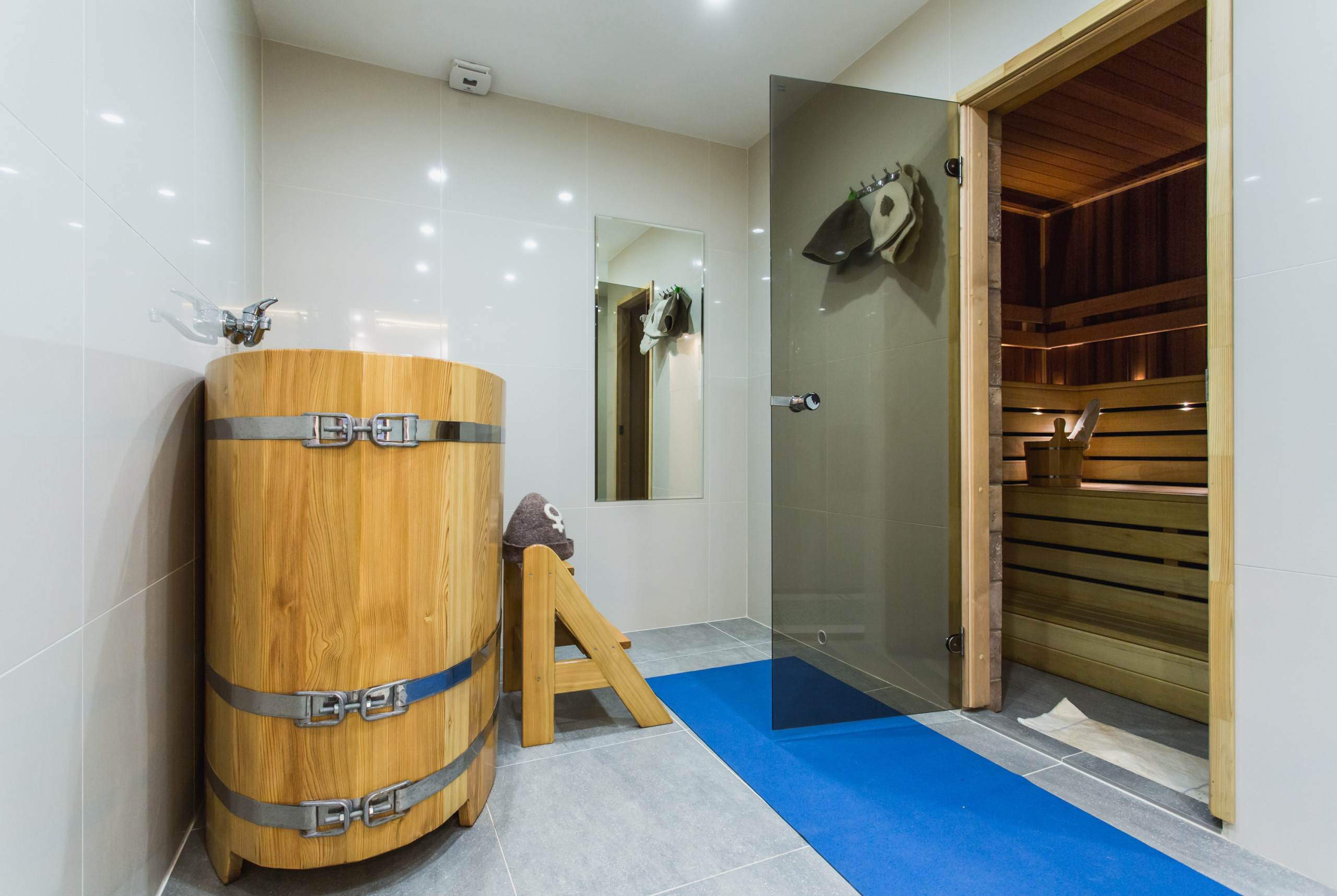 В гостях: Дом у озера