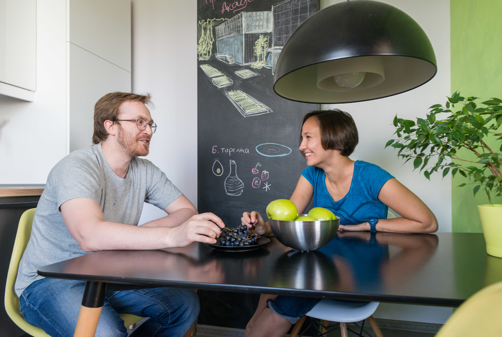 В гостях: Маленькая студия с роботом и полатями