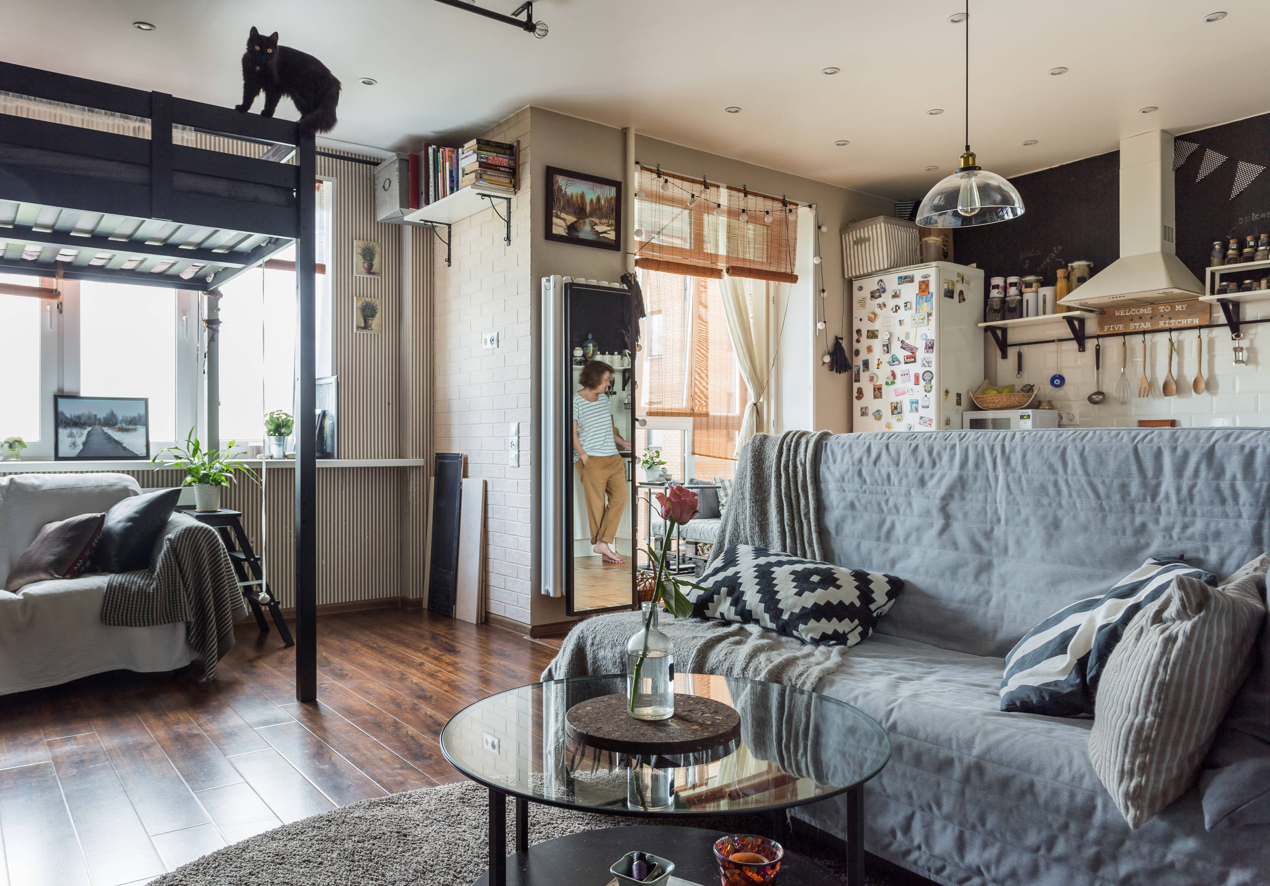 В гостях: Джунгли на балконе — студия 49 кв.м в Жуковском