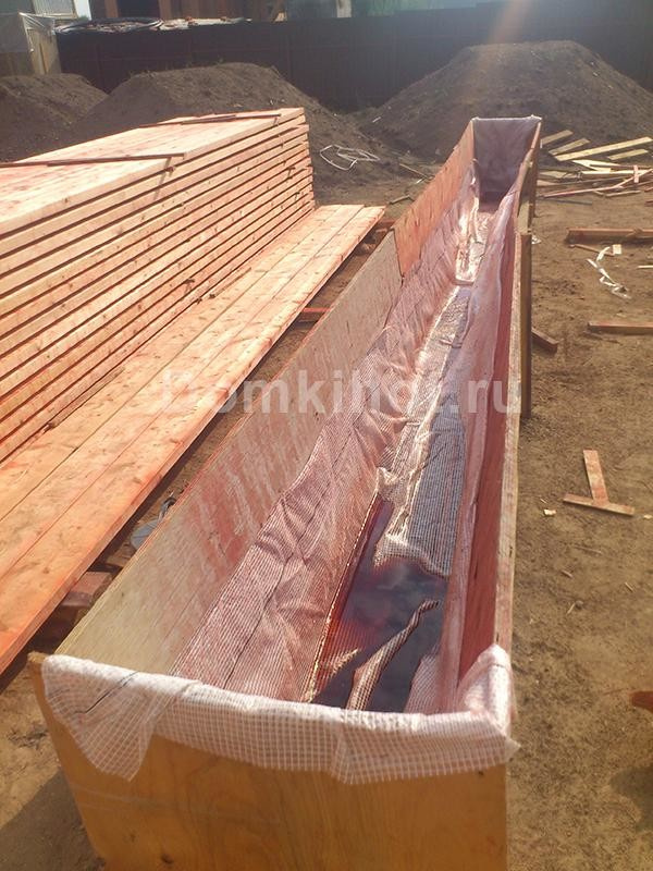 Вопрос: Как (и чем) покрасить деревянный дом снаружи