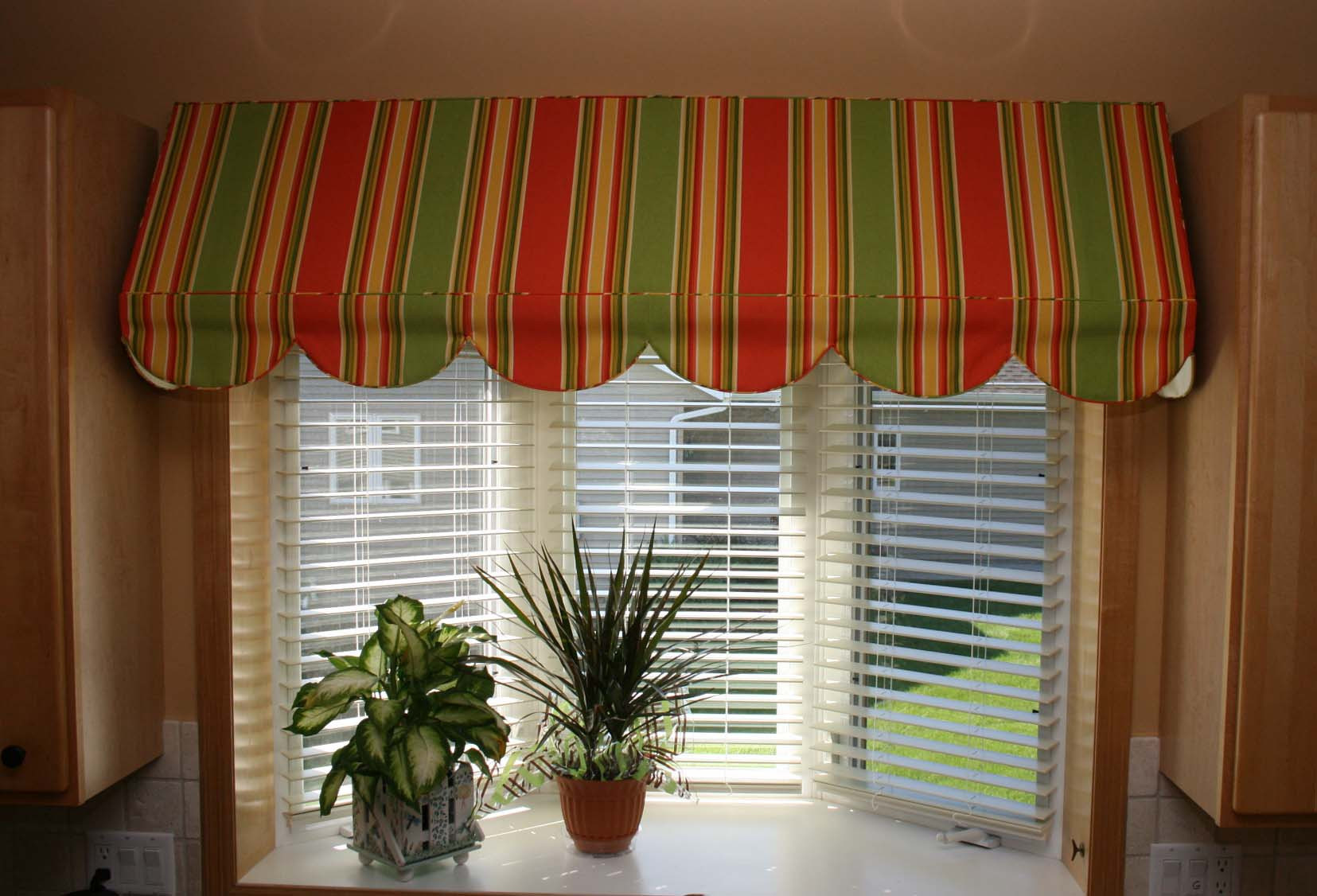 Дизайн кухни с эркером