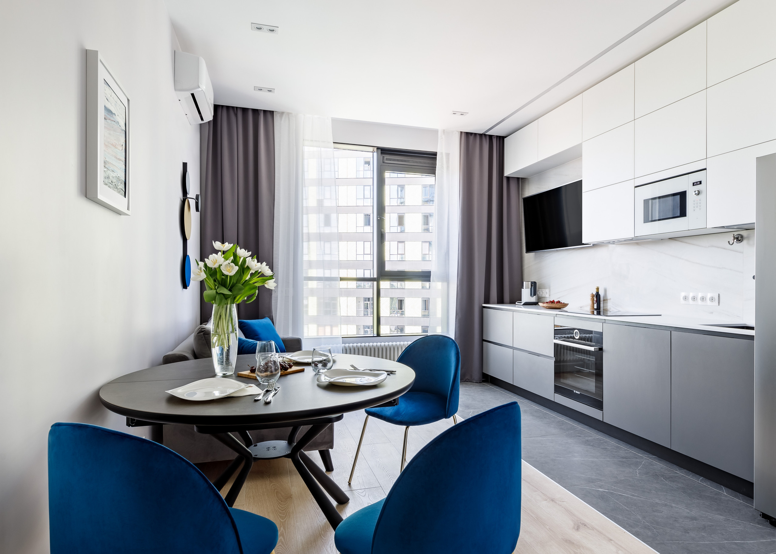 Современные кухни за 250–300 тысяч — сравниваем четыре гарнитура