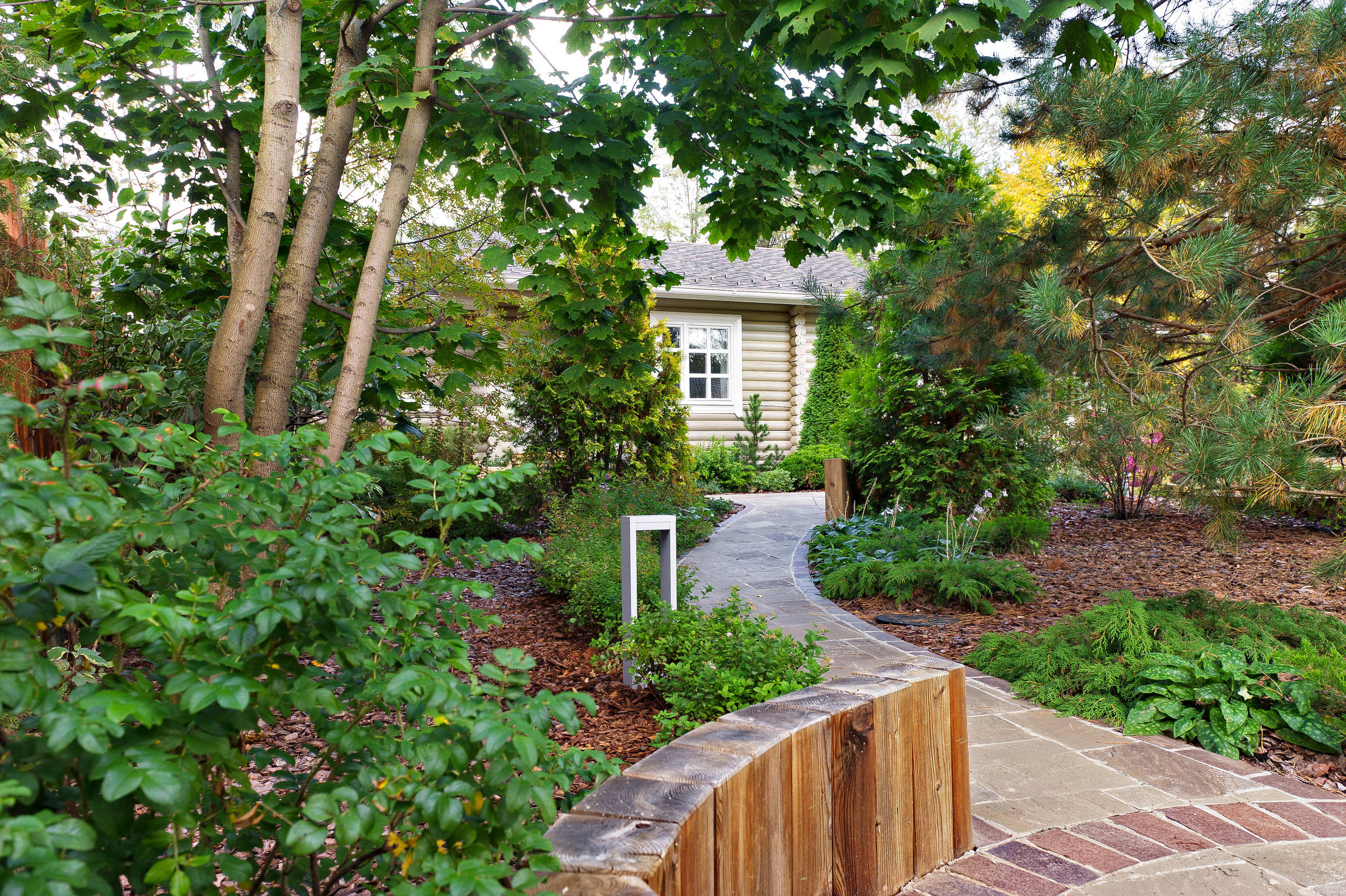 Проект недели: Сад на 12 сотках с солнечными часами