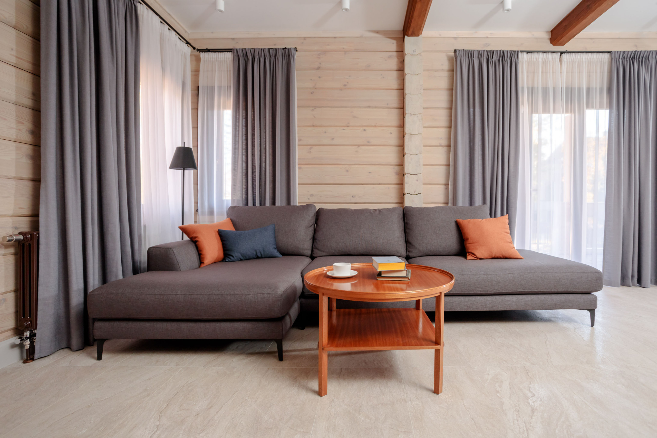 Сроки и смета: 20 млн и 11 месяцев на ремонт дома в Екатеринбурге