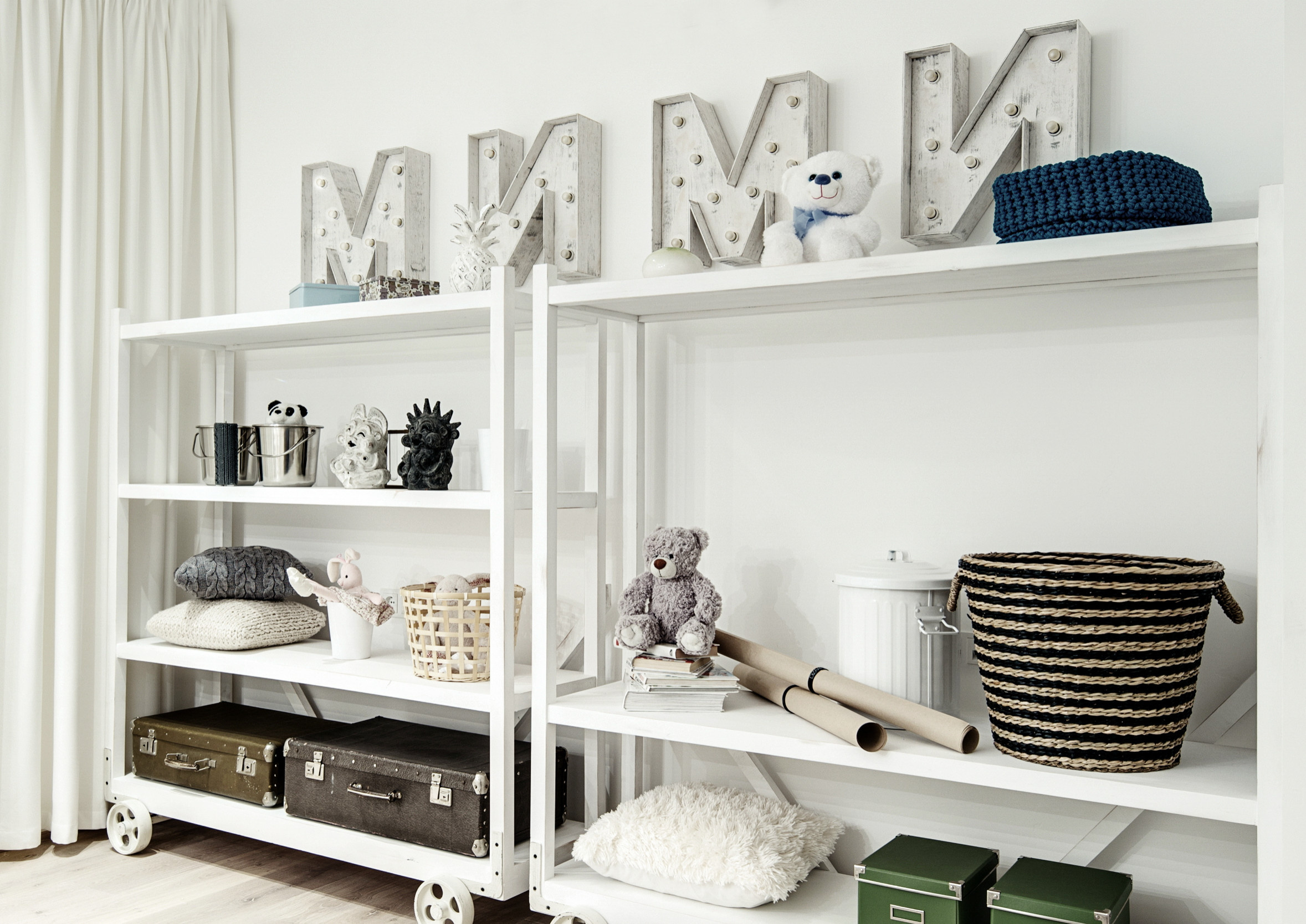 Houzz Украина: Двухэтажная квартира с белым кирпичом и галькой