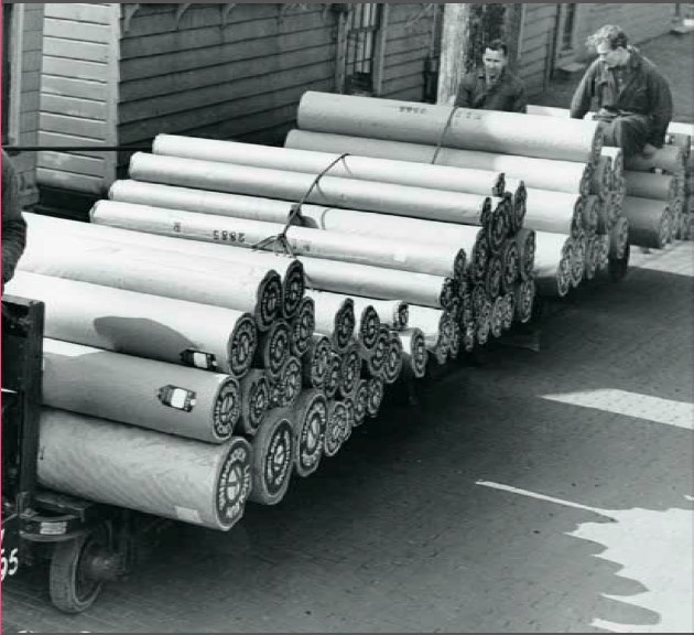 Портрет: Как делают мармолеум на фабрике в Нидерландах