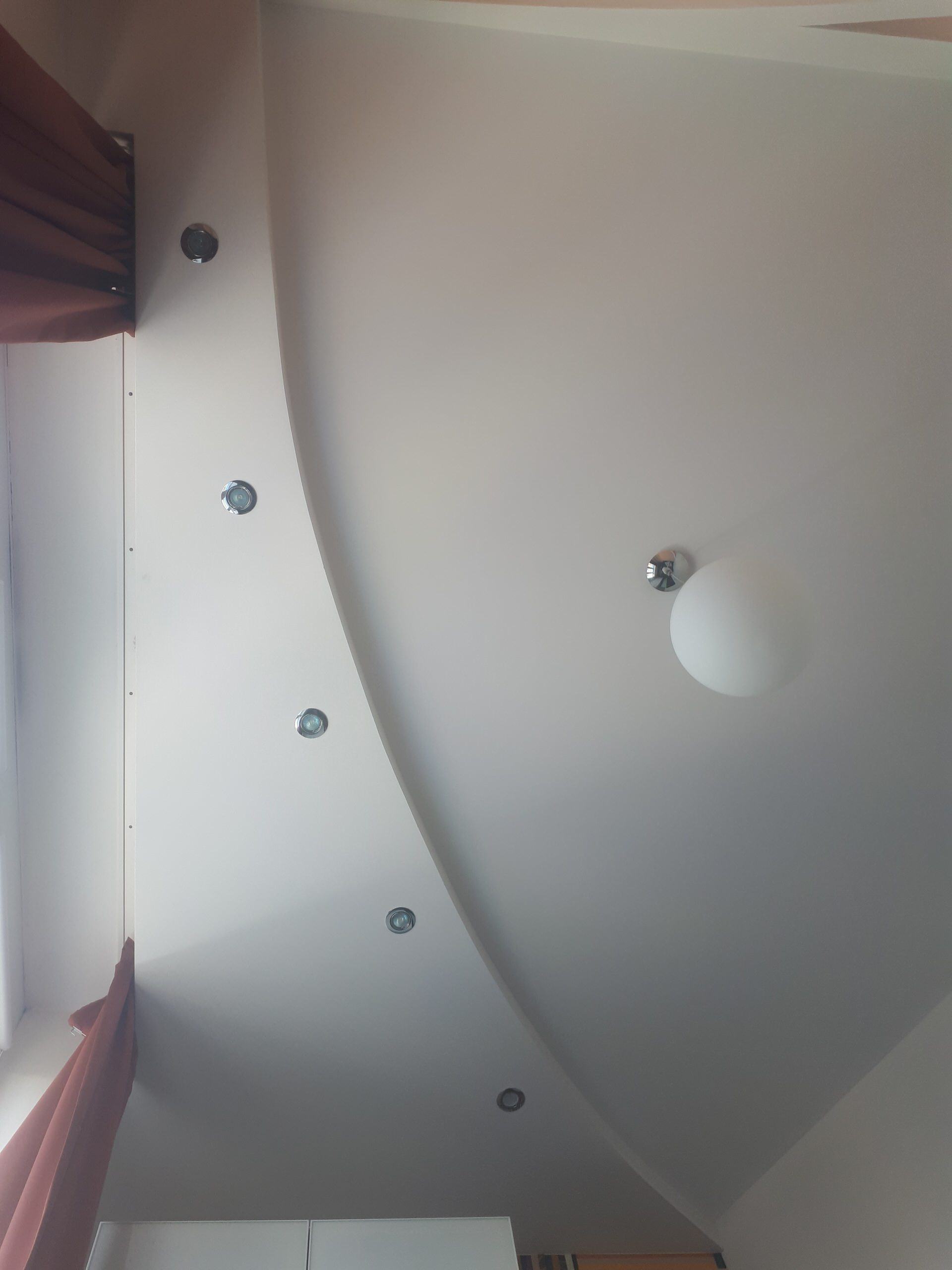 До и после: Спальня дизайнера — ремонт на самоизоляции со сметой