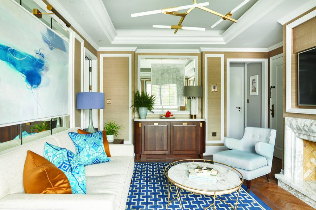 Подсмотрено в отеле: Живопись как центральная тема интерьера