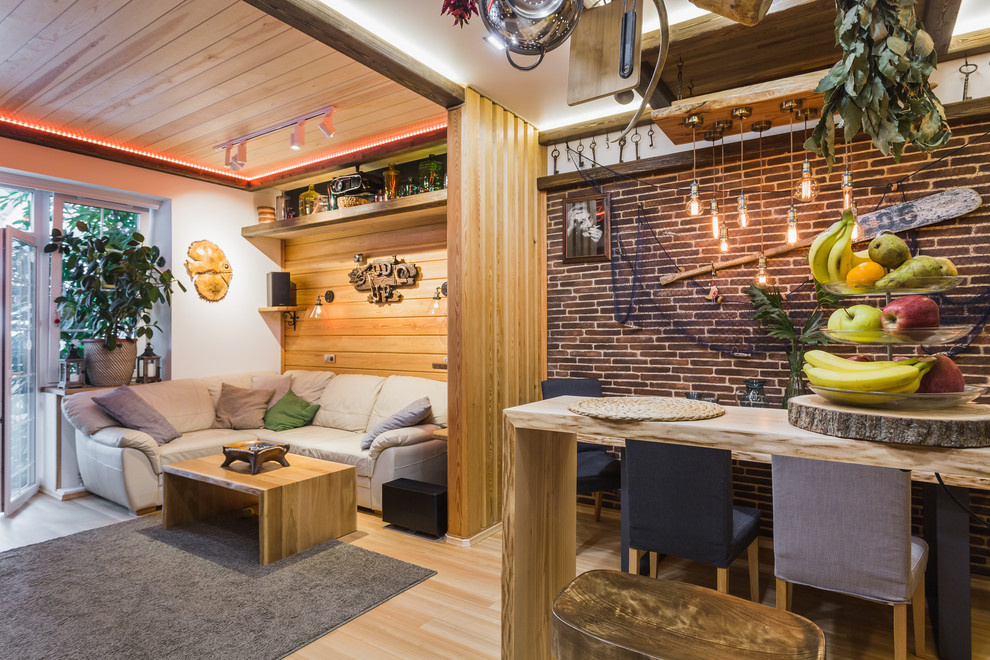 В гостях: Дом-берлога с коллекцией насекомых и детским этажом