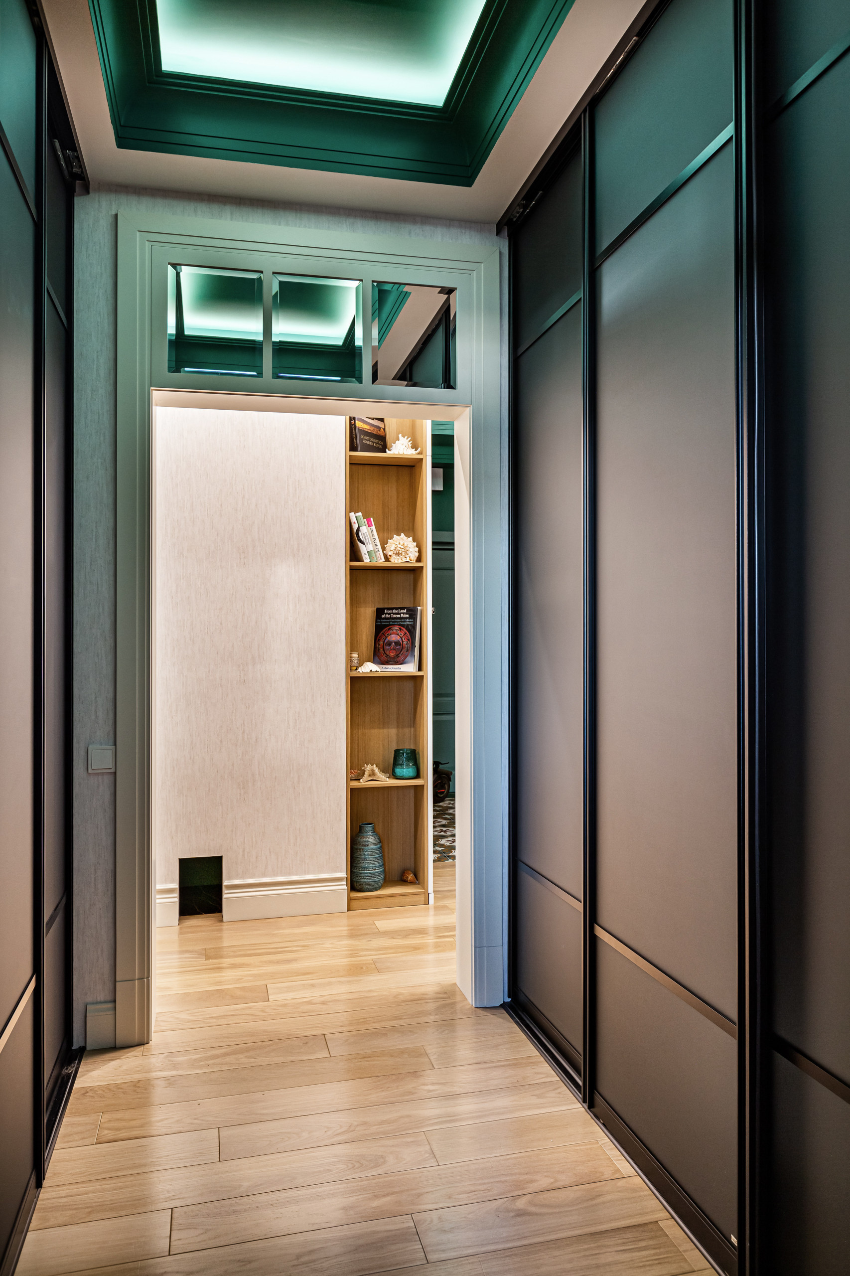 Поиск планировки: Квартира для семейной пары и кота [6 планов]