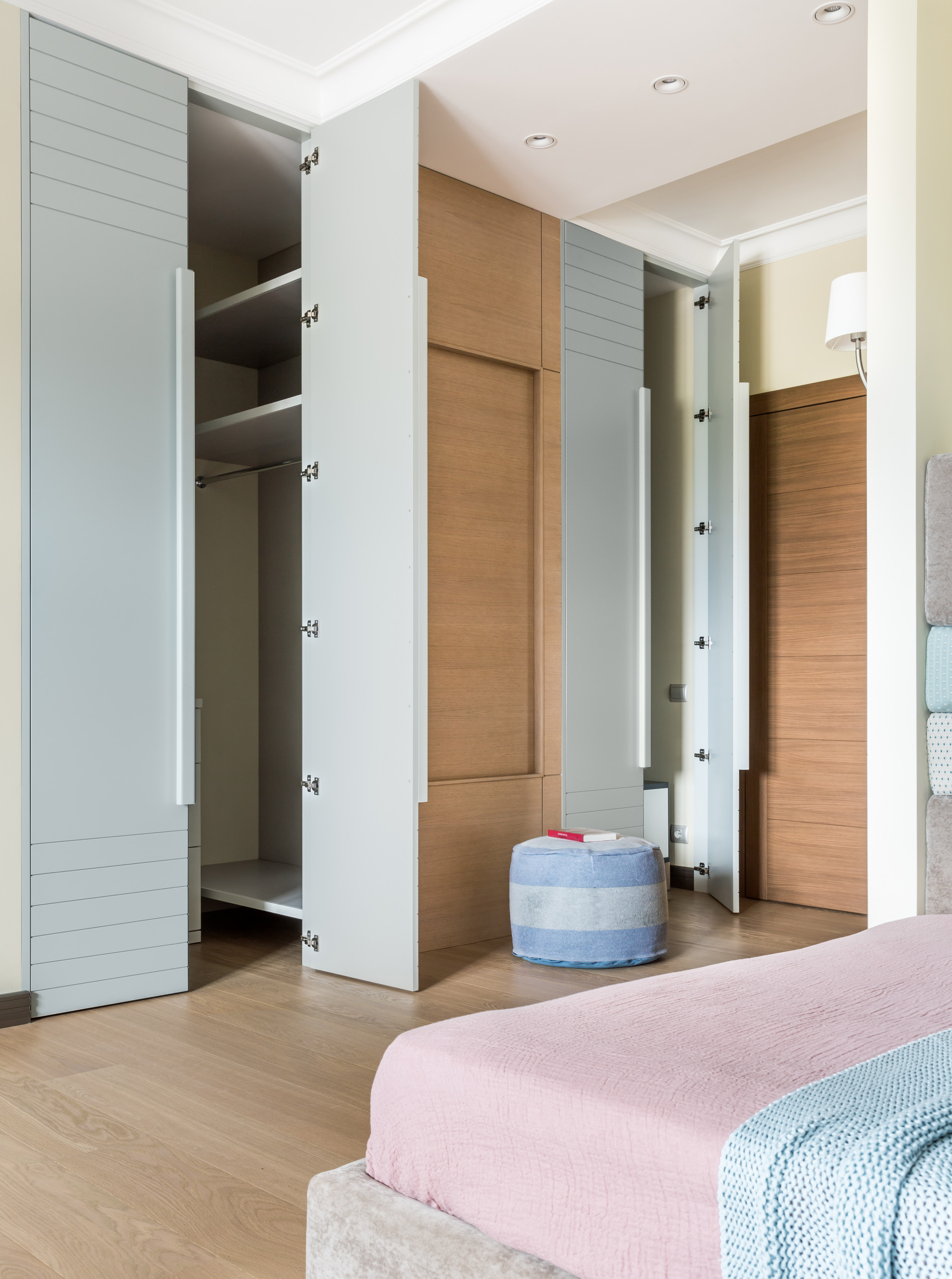 Встроенный шкаф: О чем подумать, прежде чем вызвать замерщика