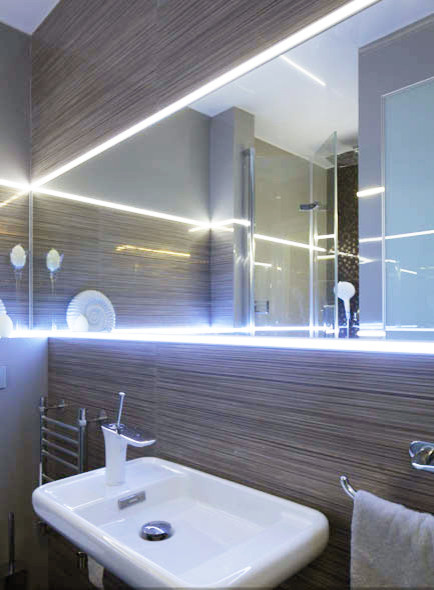 Houzz тур: Квартира с гипсовым барельефом и холодными оттенками