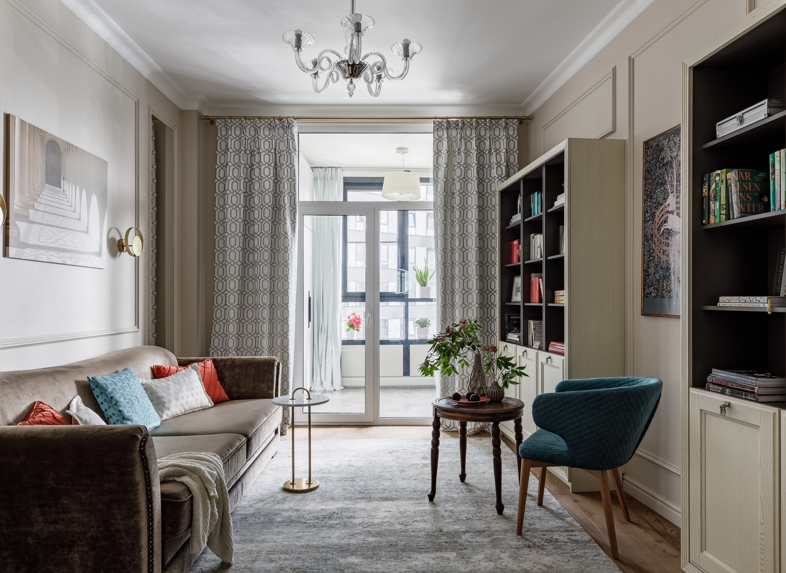 В гостях: Светлая неоклассика в Петербурге — с видом на озеро