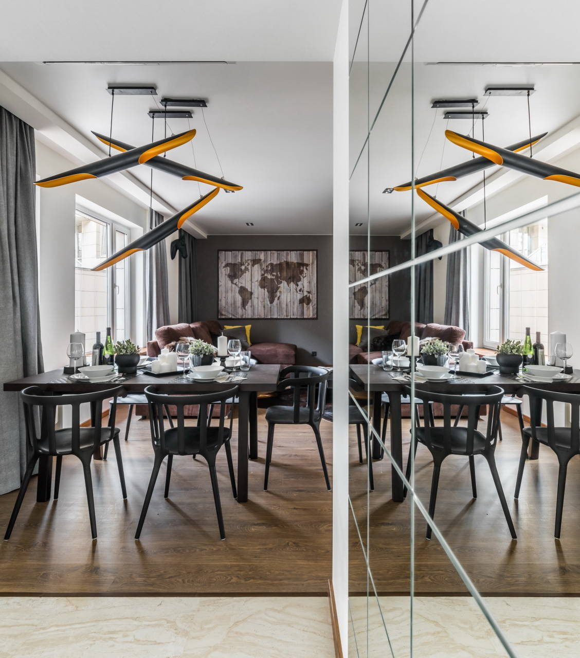 Houzz тур: Квартира с панорамными окнами и прозрачной гардеробной