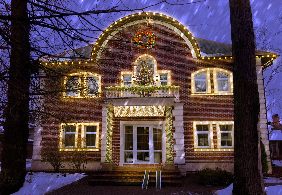 Уже пора: Как правильно выбрать гирлянду для фасада