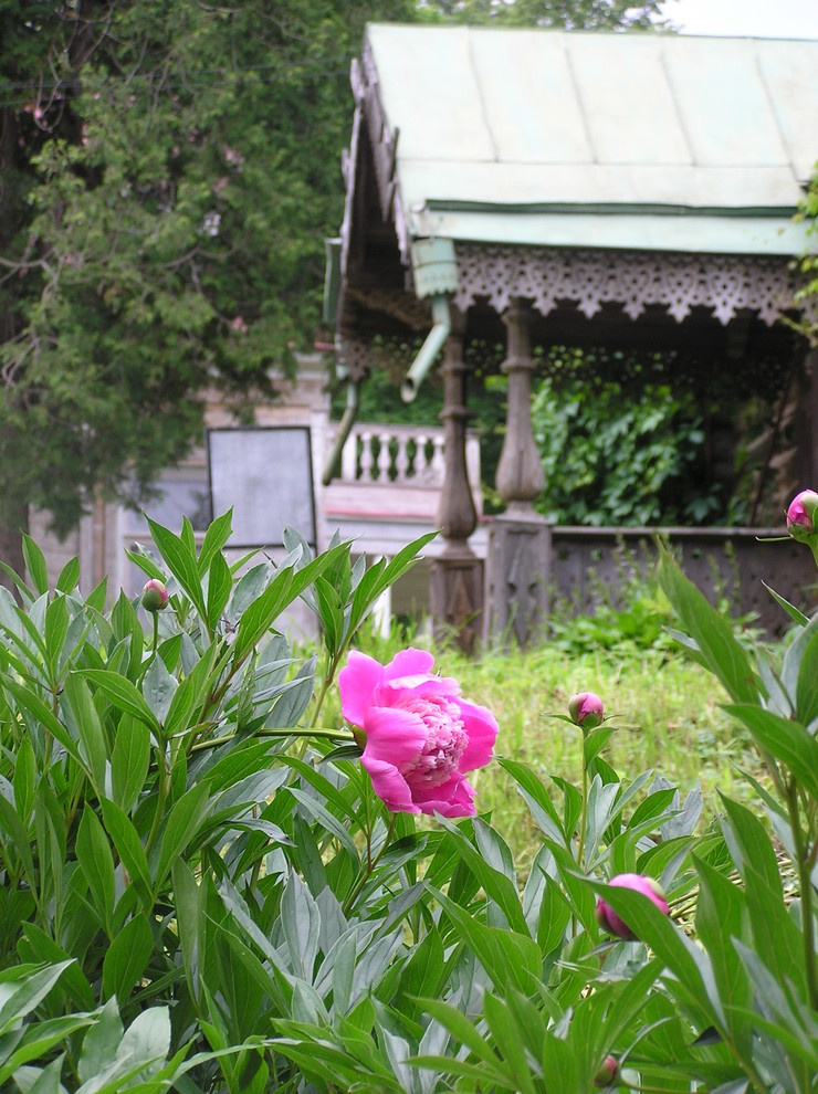 Русская дача: От императорских коттеджей до фазенды на шести сотках