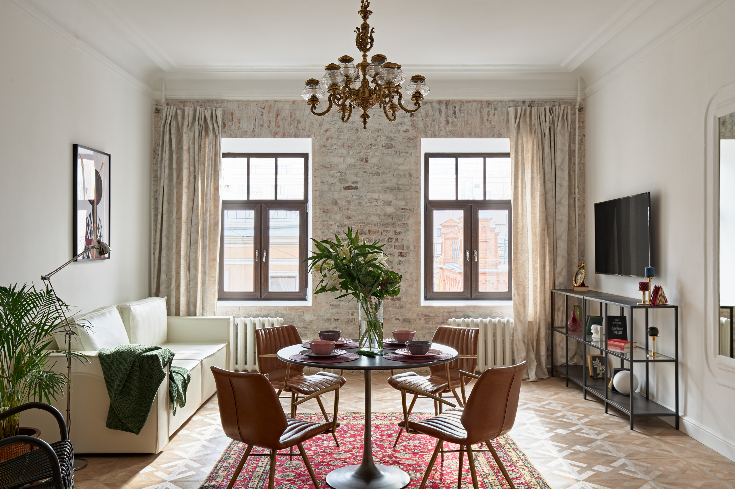 Houzz тур: Лофт в дореволюционном доме на Лиговском проспекте