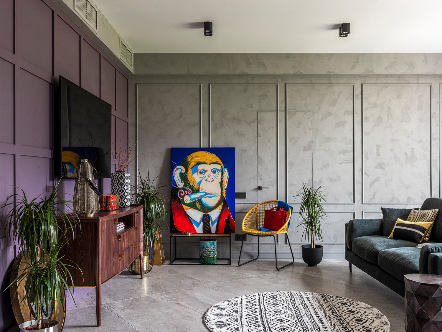 Houzz тур: Лофт с хрустальными люстрами и яркими деталями