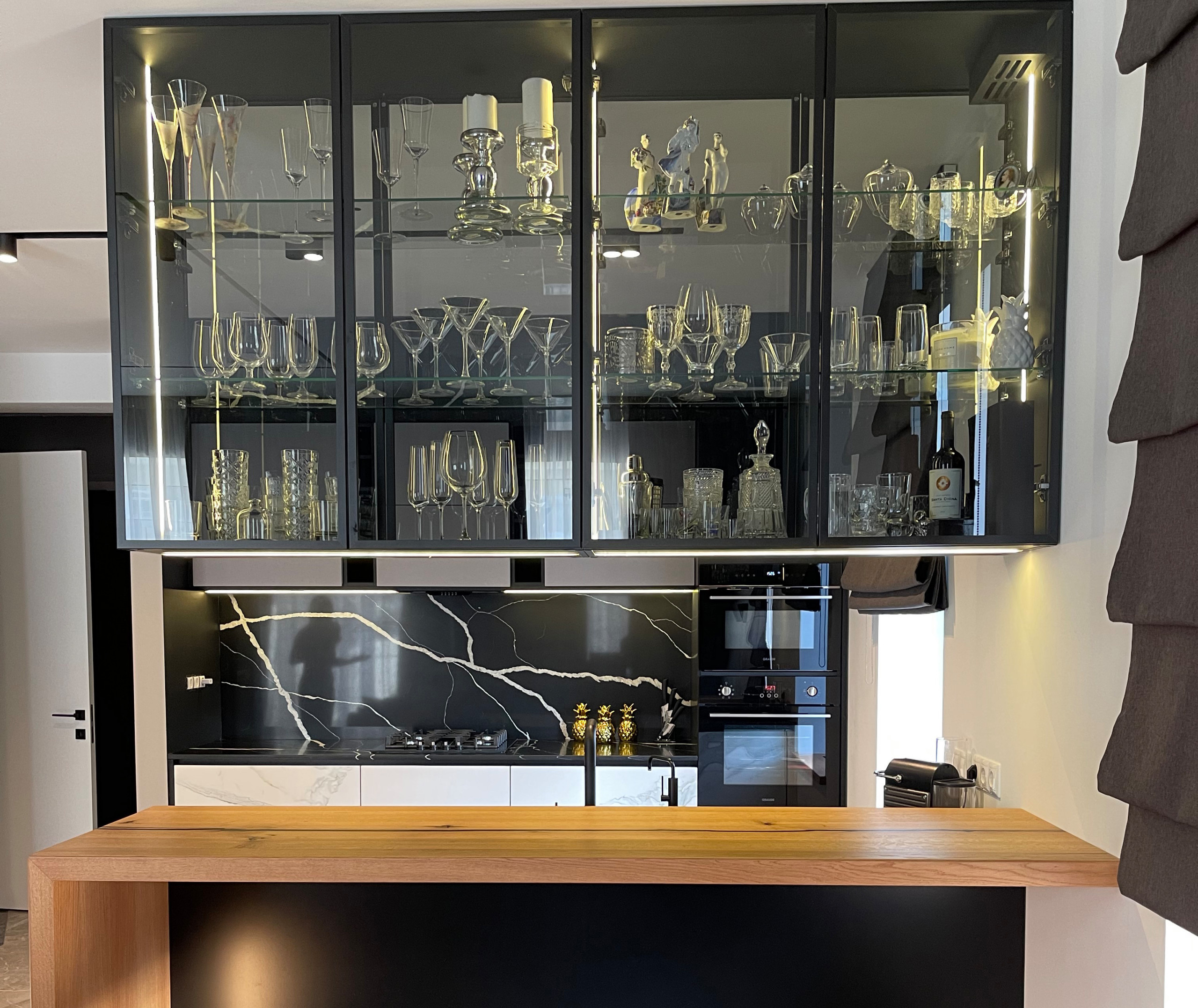 Цена кухни с фото: Куда здесь ушло 2 890 000 ₽