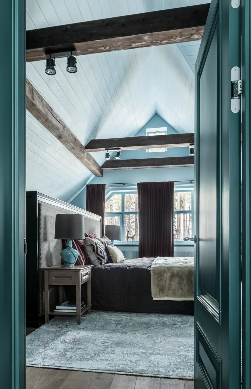 Houzz тур: Дом, в котором при перестройке подняли потолки