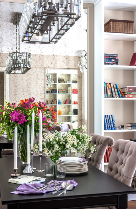 Houzz тур: Современная классика с зеркалами и открытым балконом