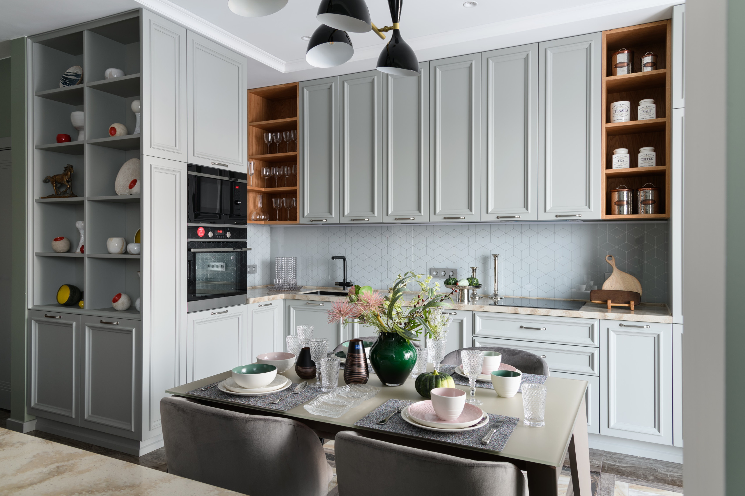 Кухонная геометрия: Как спланировать угловую кухню и не переплатить