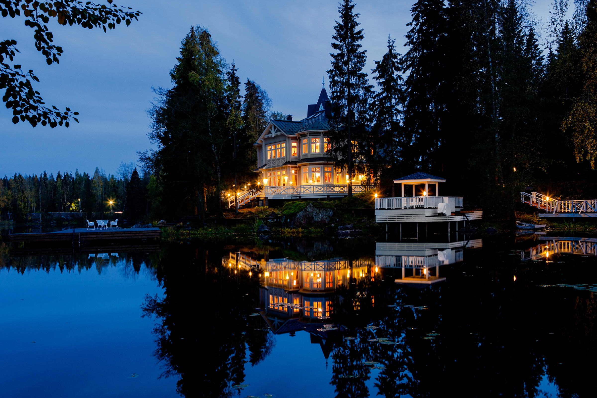 Участок у воды: Что нужно знать будущему владельцу