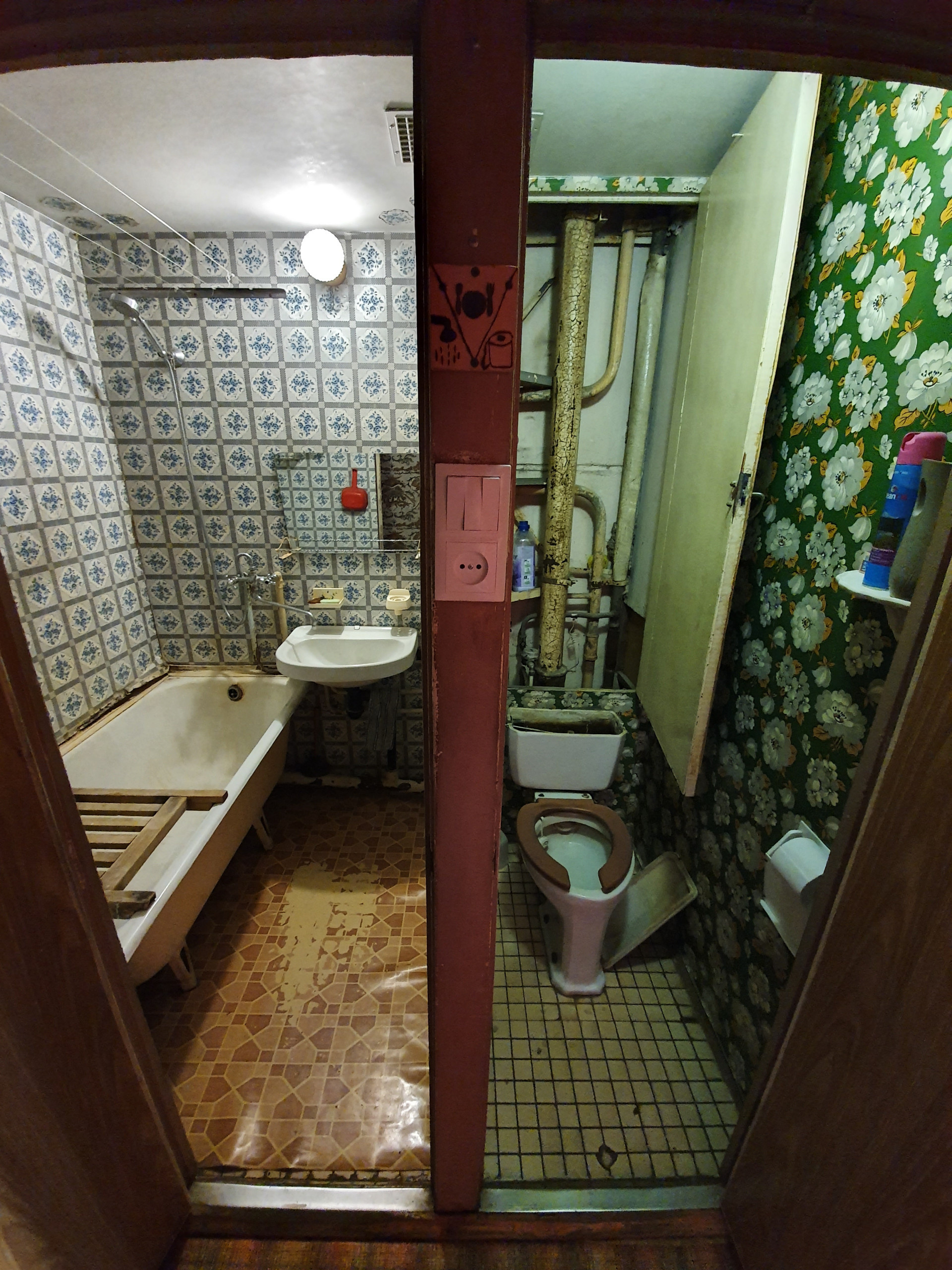 В гостях: Квартира с антикварным буфетом и быстрым ремонтом