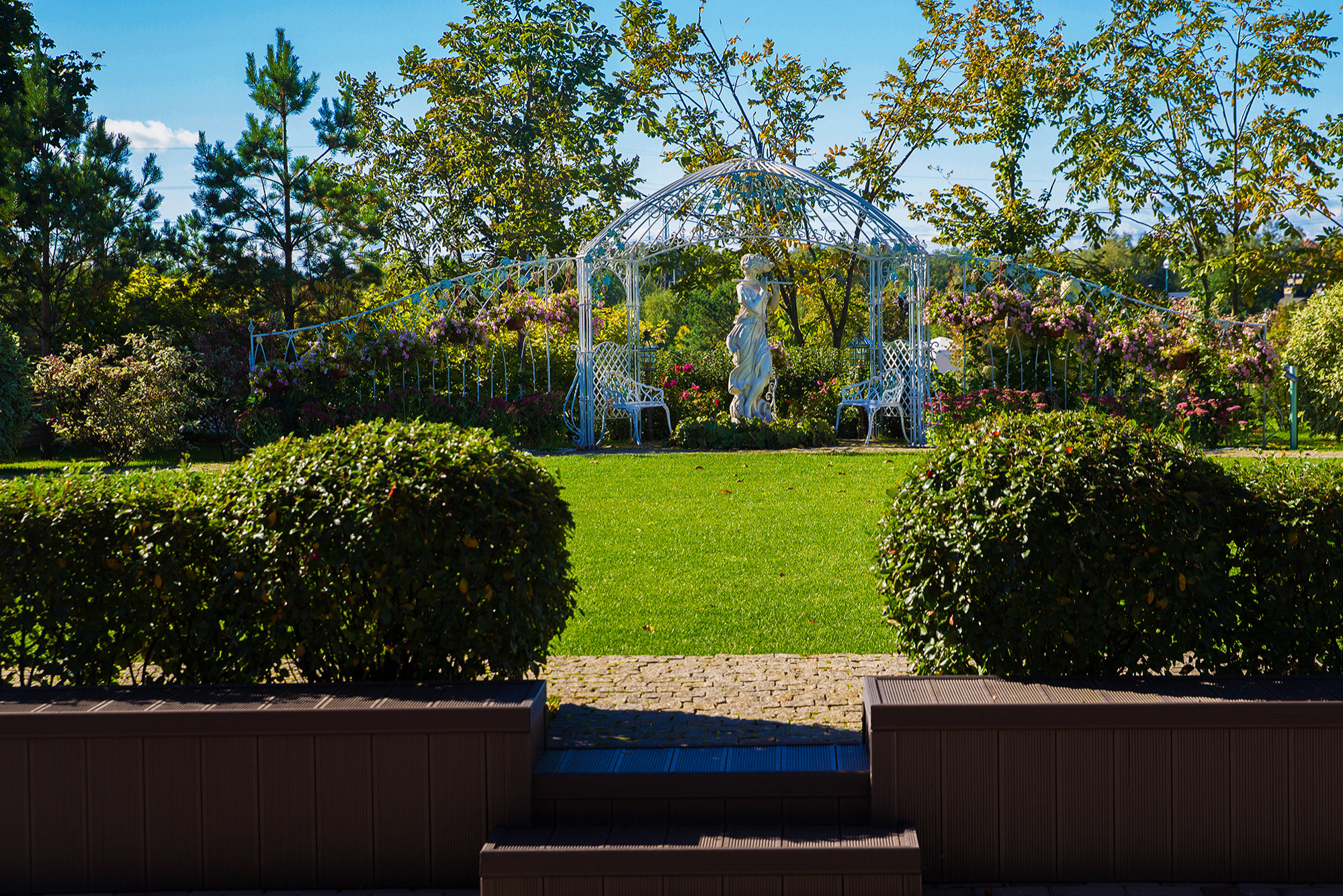 В гостях: Подмосковный сад со средиземноморским характером