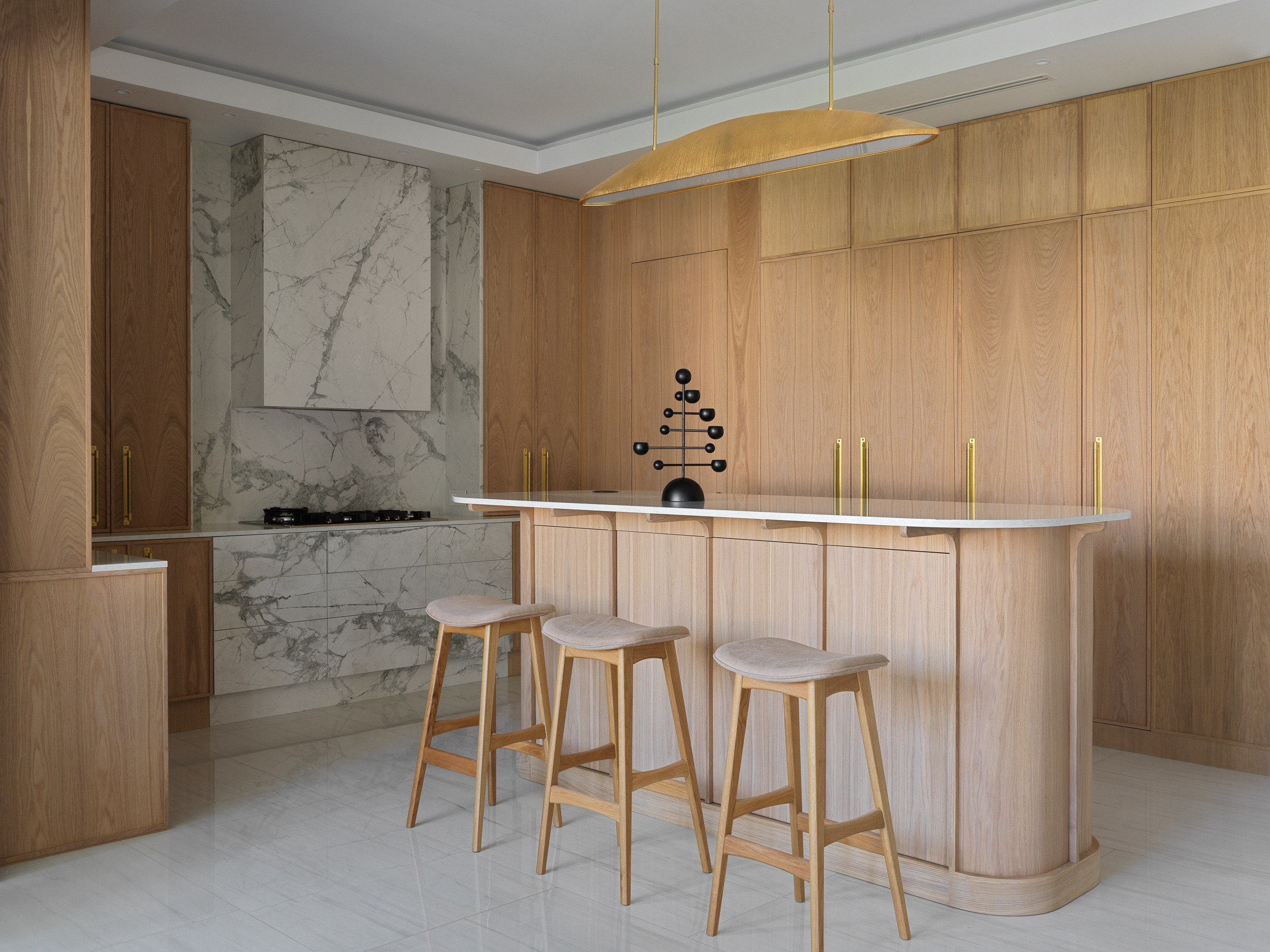 Барометр [май 2022]: Кухни — 31 новый проект