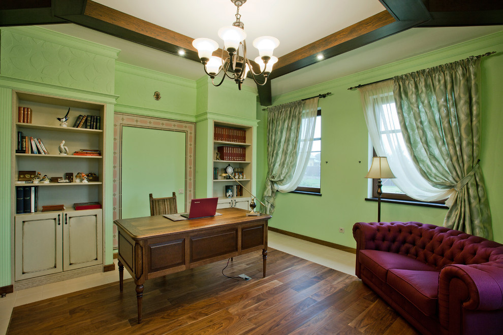 Houzz тур: Живописный дом у озера с качелями в холле