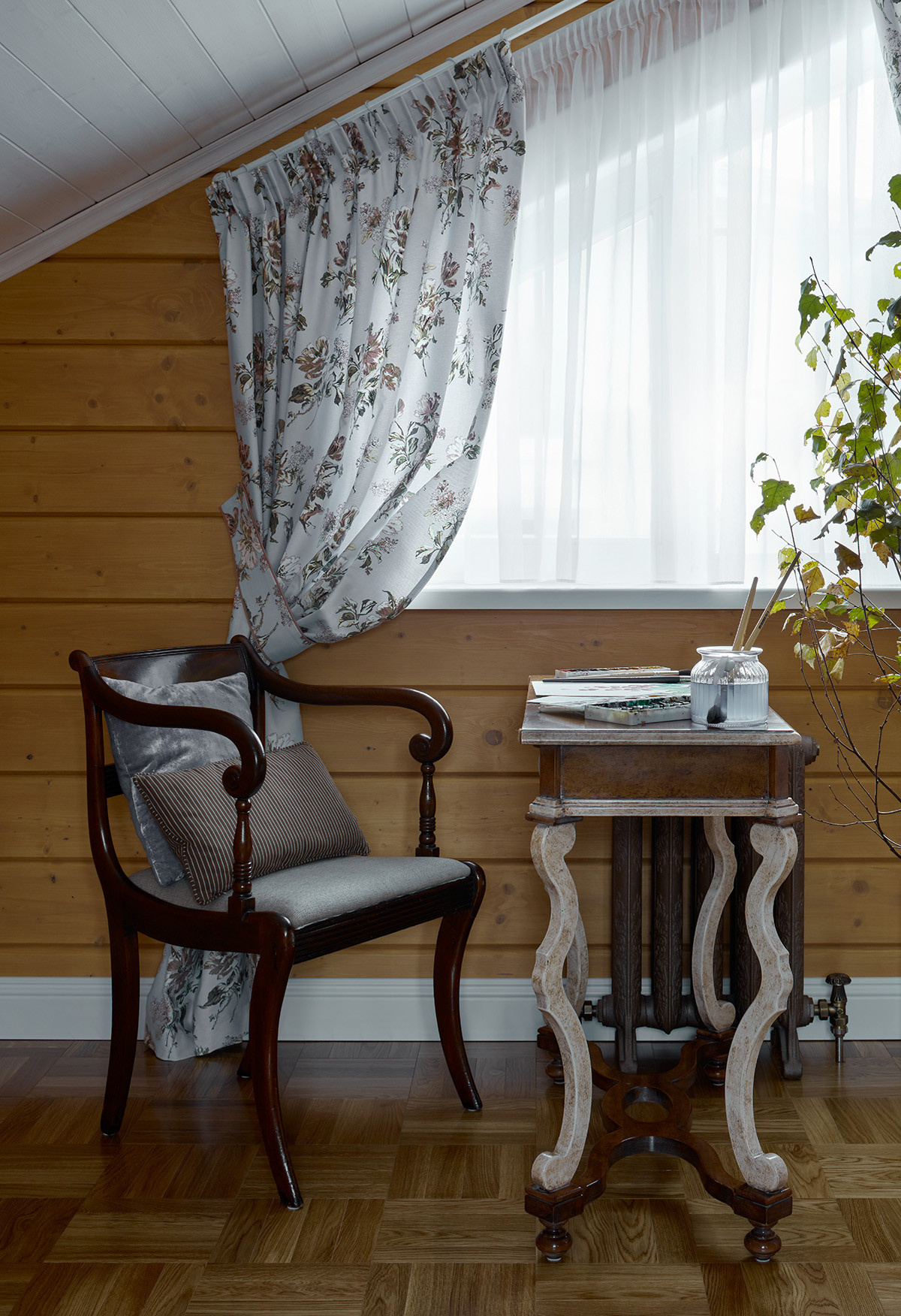 Houzz тур: Атмосфера русской усадьбы в типовом доме из бруса