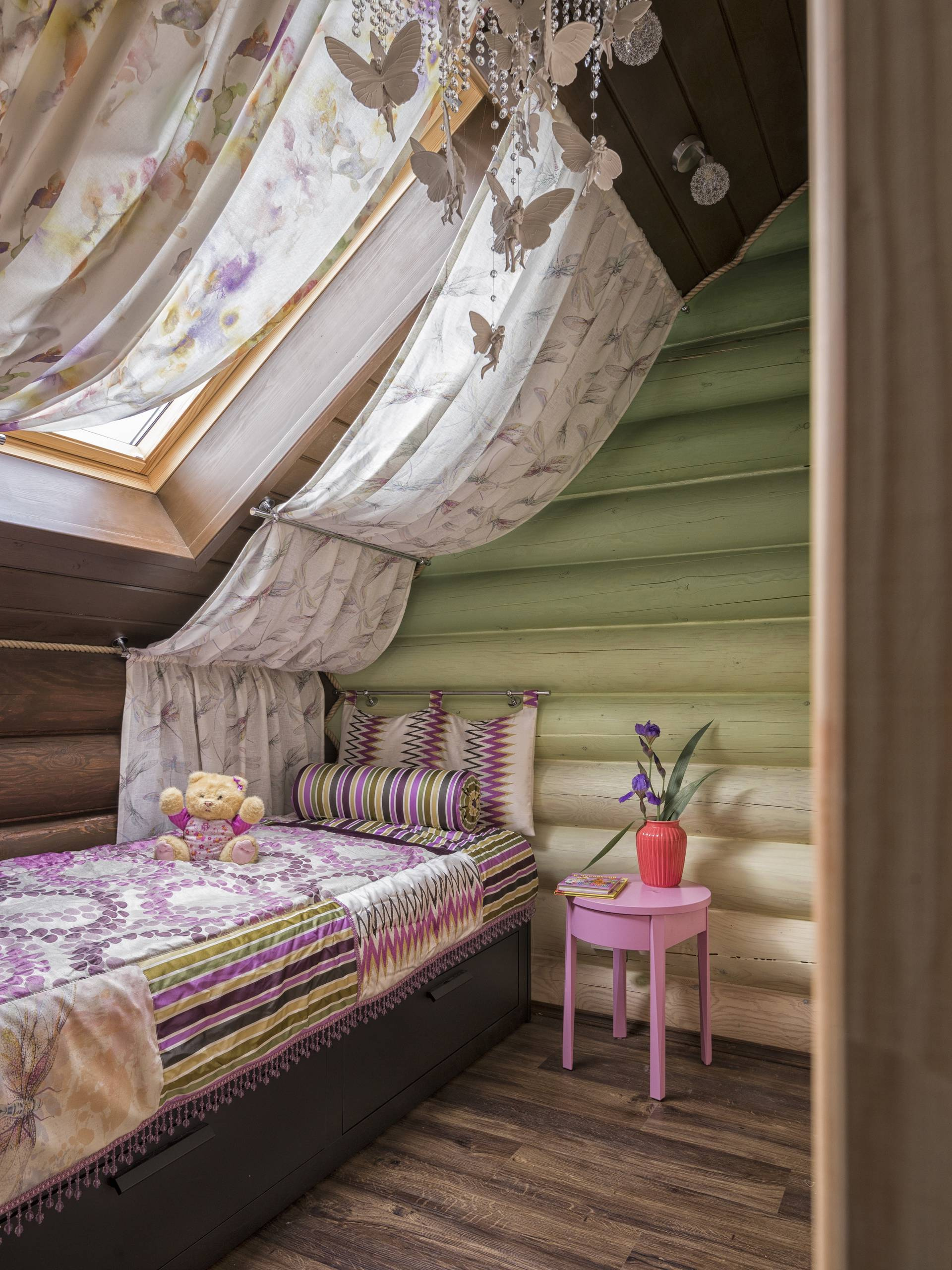 В гостях: Сруб с африканскими мотивами под Истрой