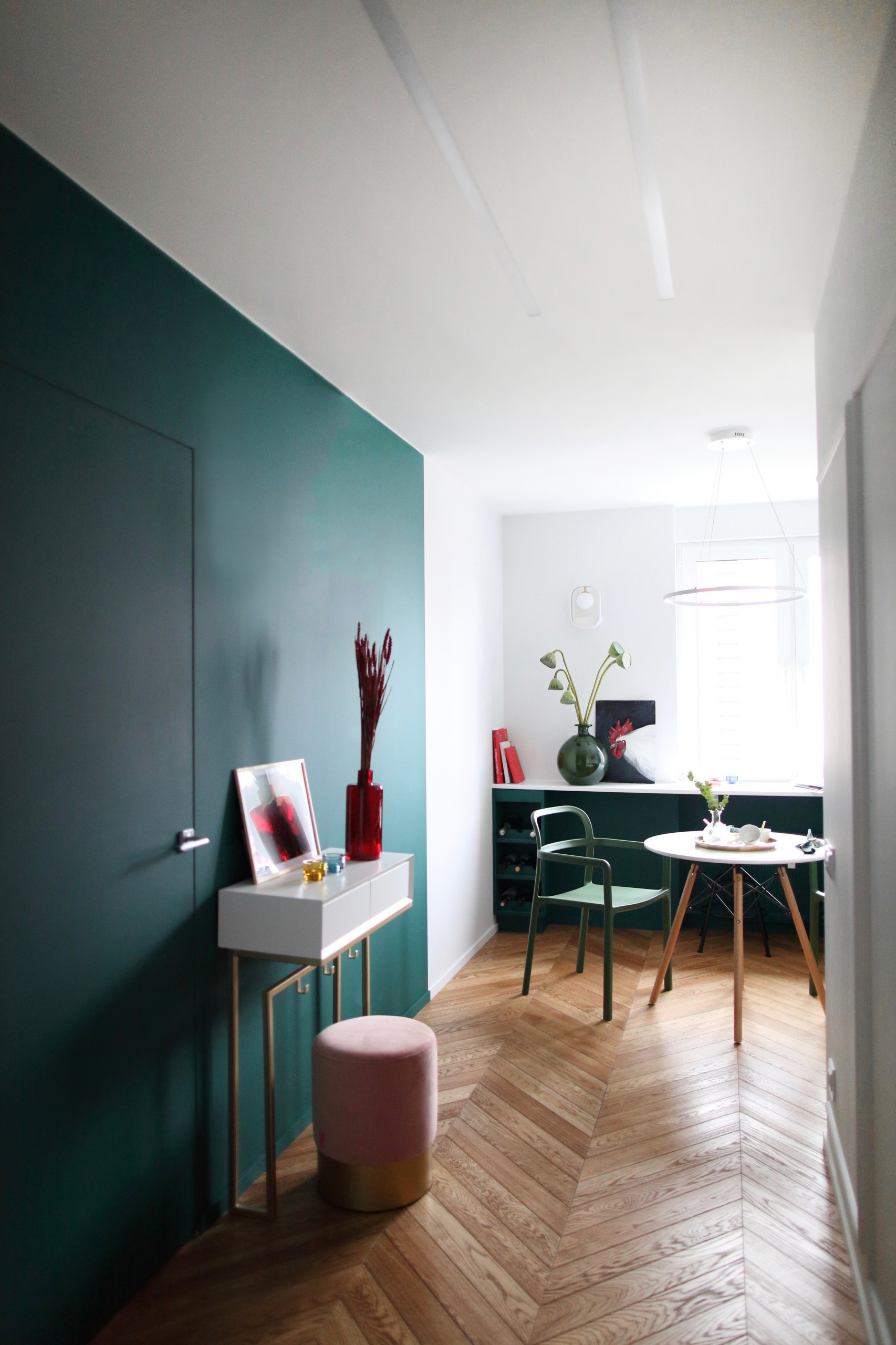 Houzz тур: Минималистичная квартира в духе парижских интерьеров