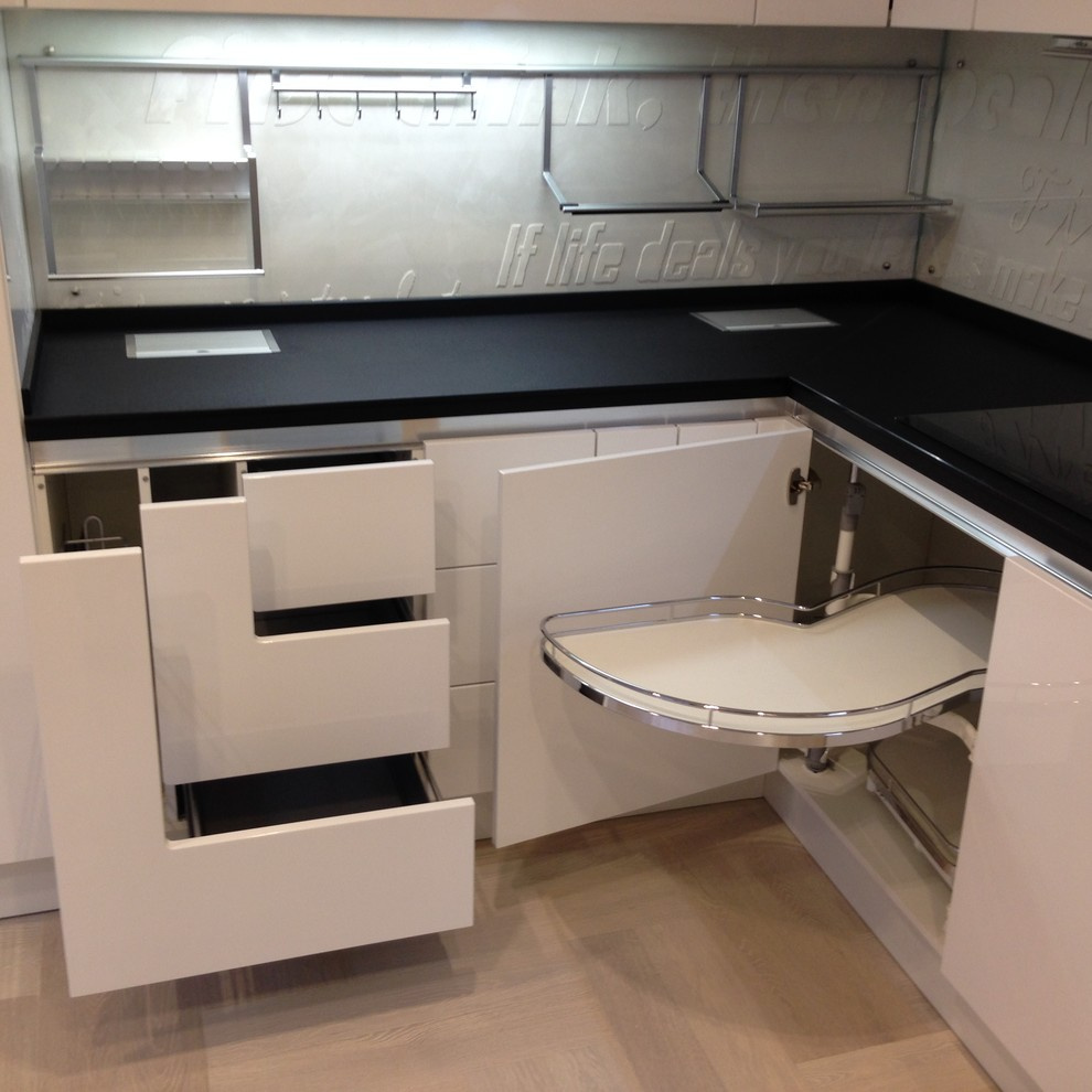 Нижний ярус: 11 советов по организации кухонных шкафов