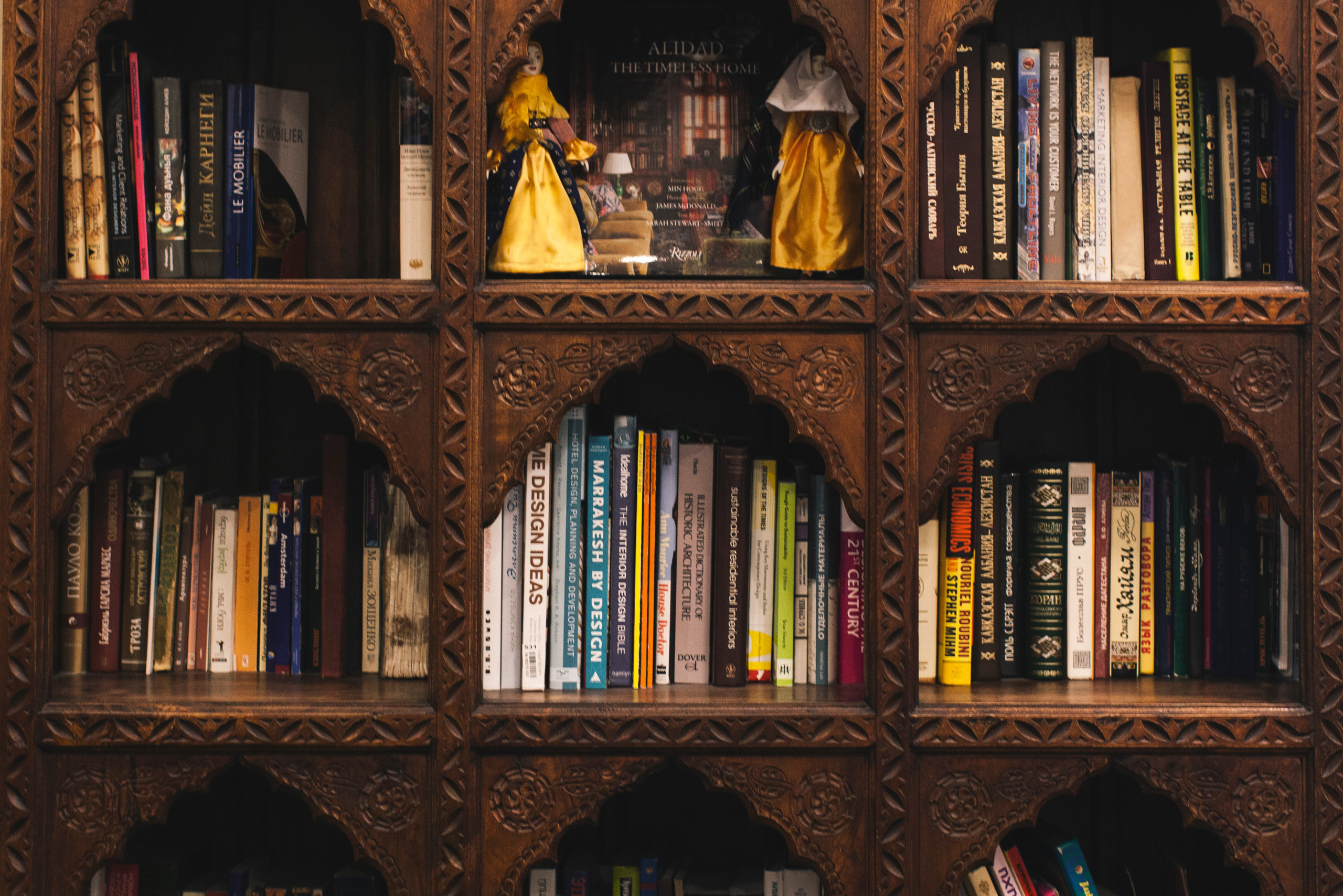 В гостях: Традиции лезгин на фоне интерьера с восточным уклоном