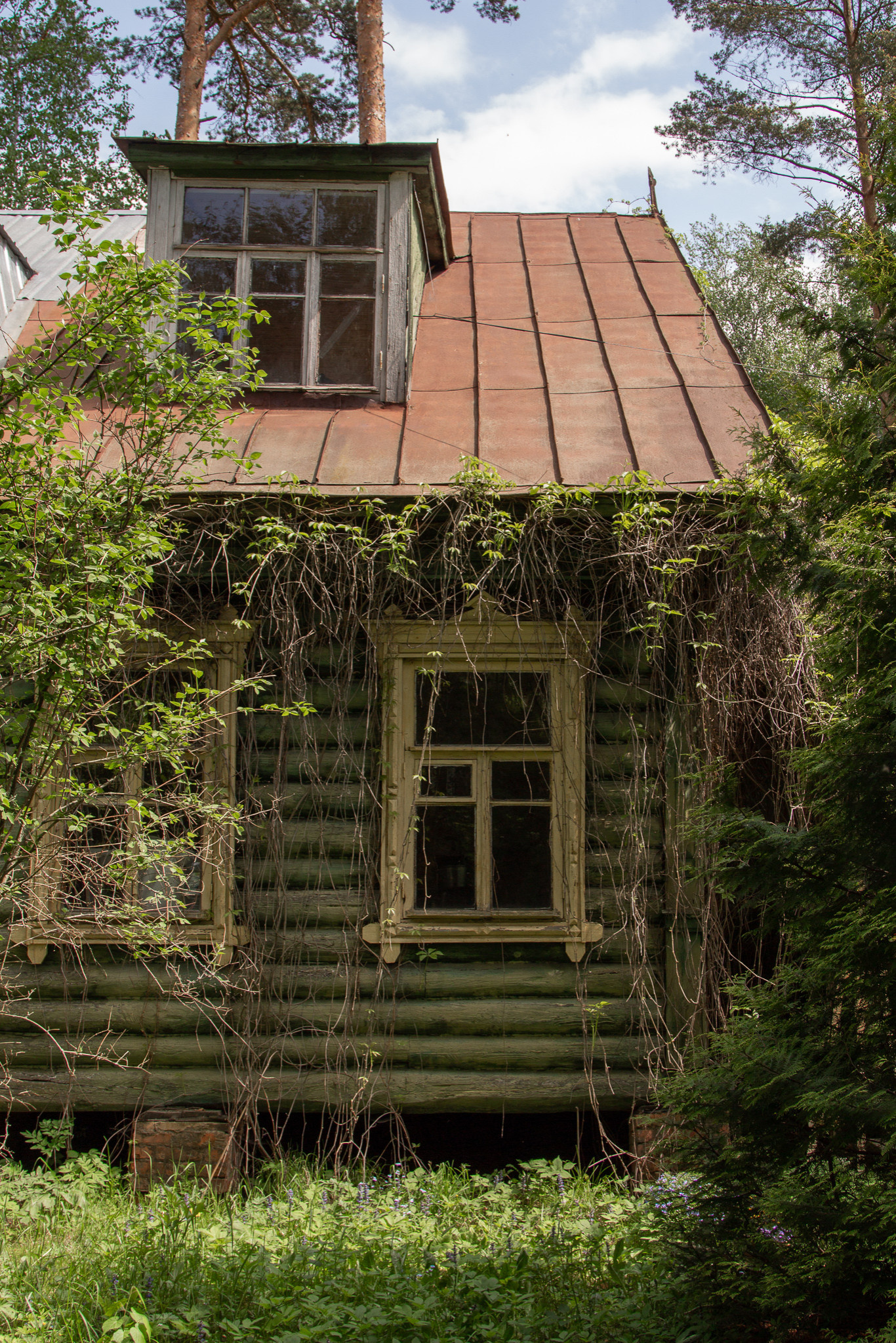 В гостях: Советская дача дизайнера Наташи Ломейко