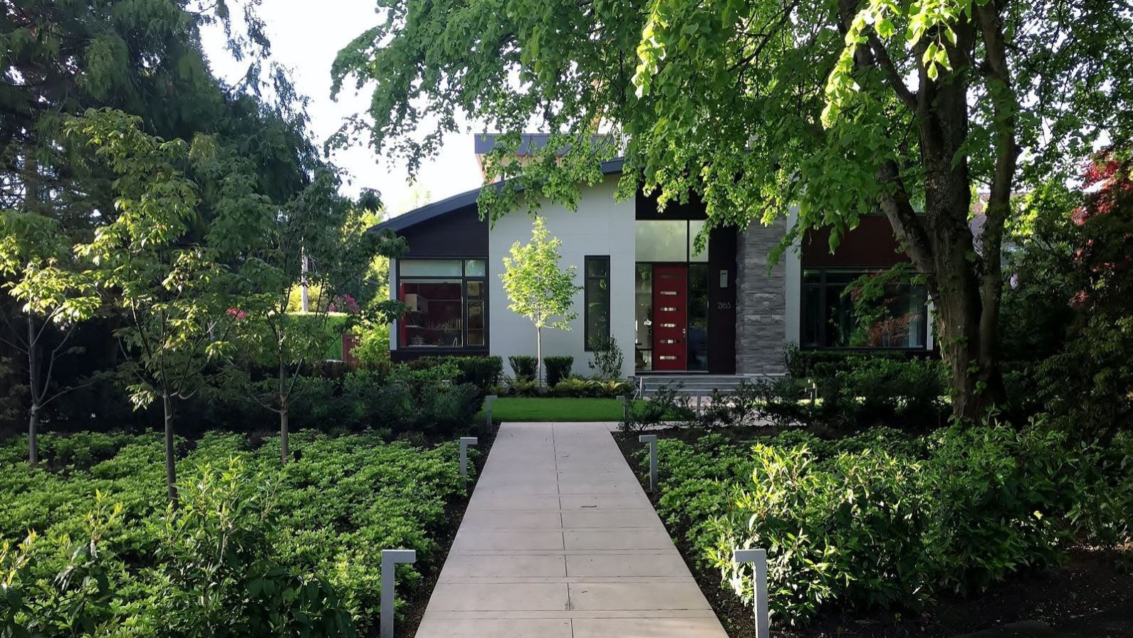 Как правильно: Проложить прямые дорожки