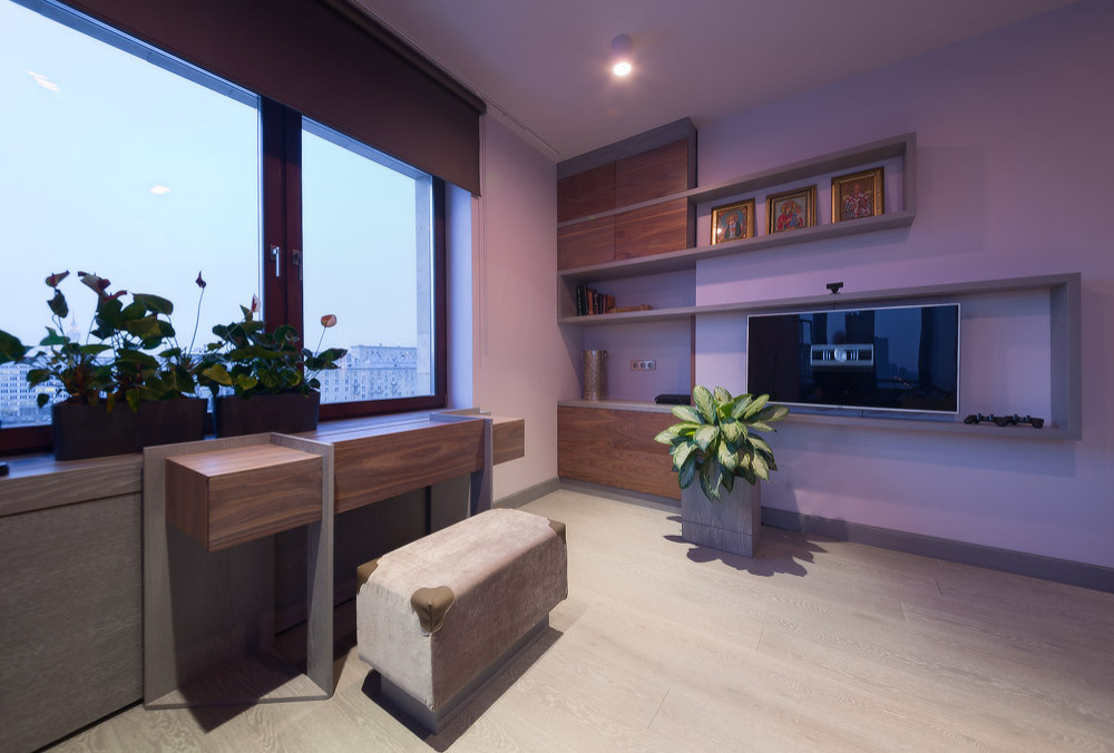 Houzz тур: Оттенки песка и меда в квартире с идеальным порядком