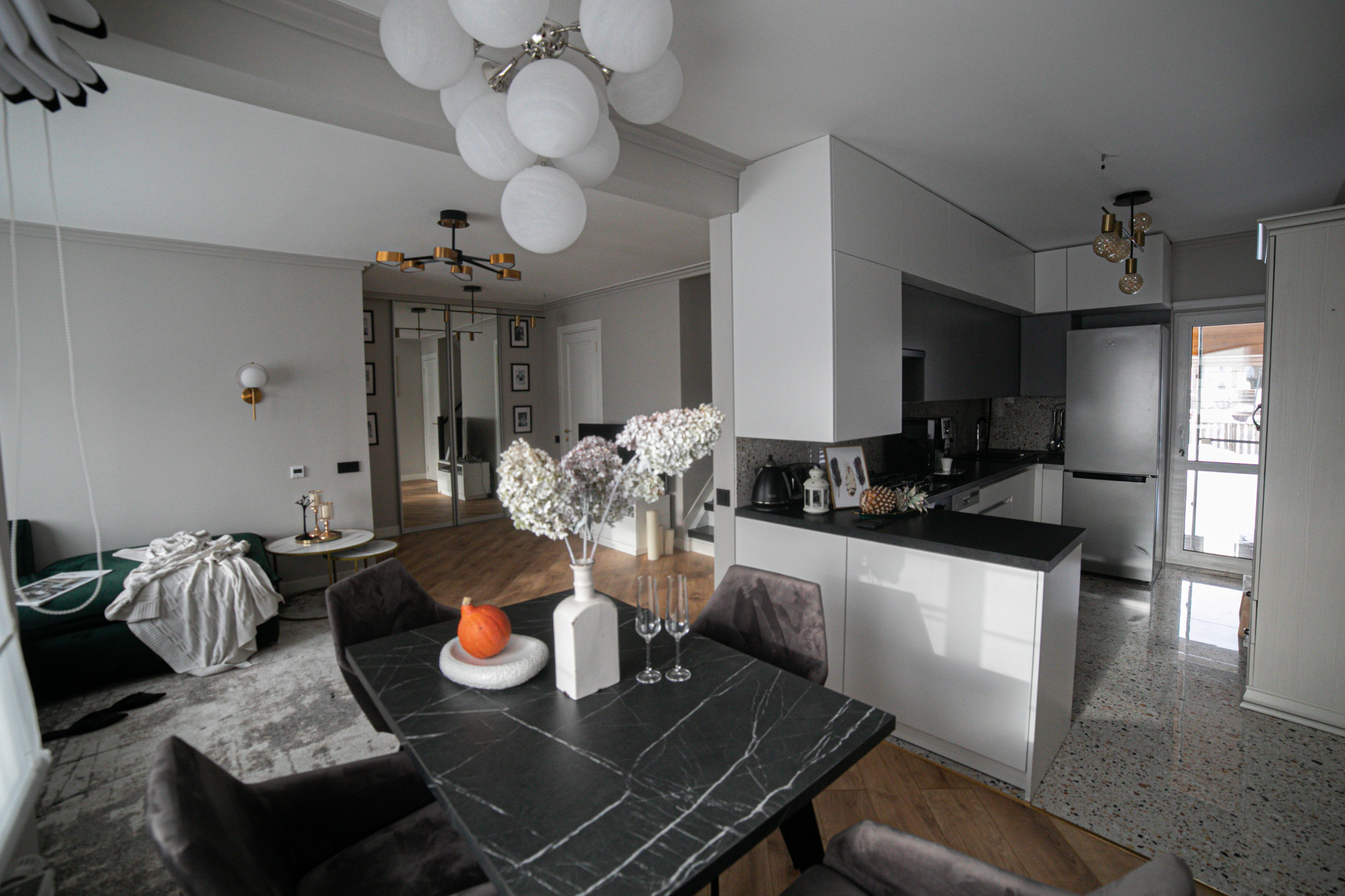 До и после: Таунхаус с гардеробной на месте кабинета