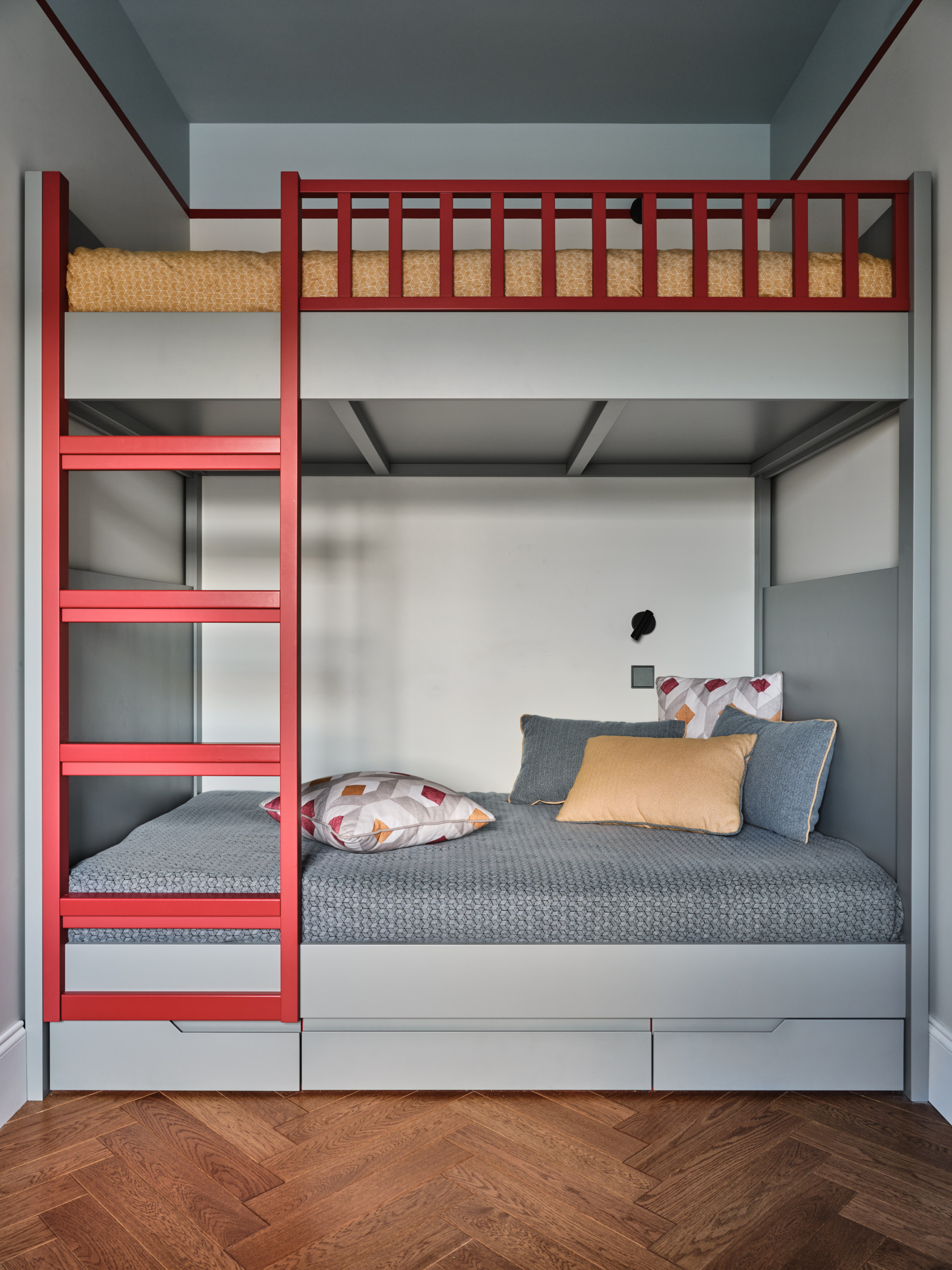 Houzz тур: Квартира в «сталинке» для семьи с тремя детьми