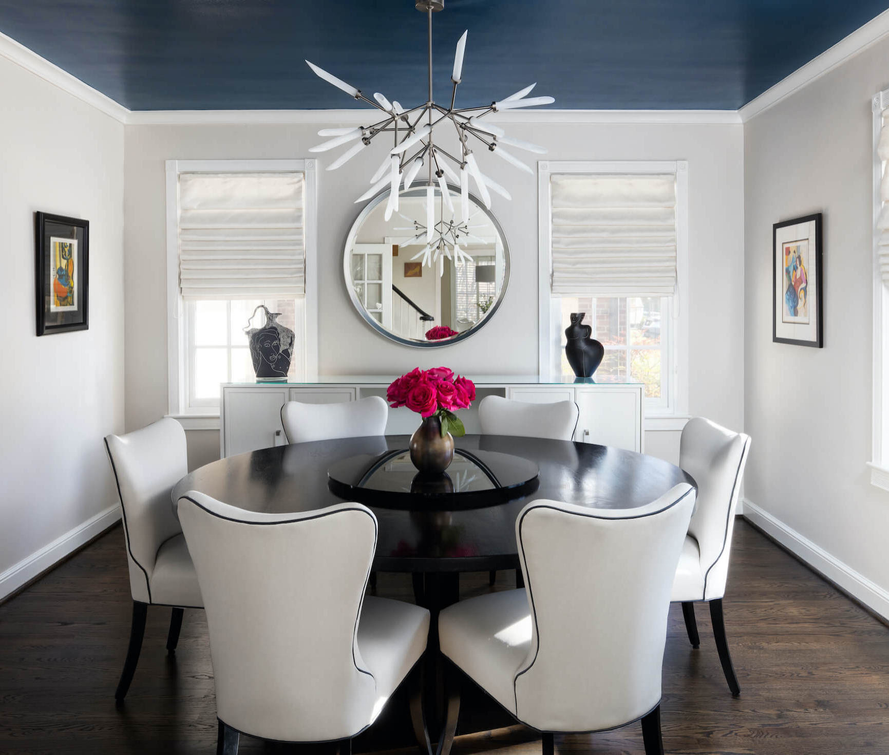 Нет серым будням: Почему яркие цвета в интерьере — это благо