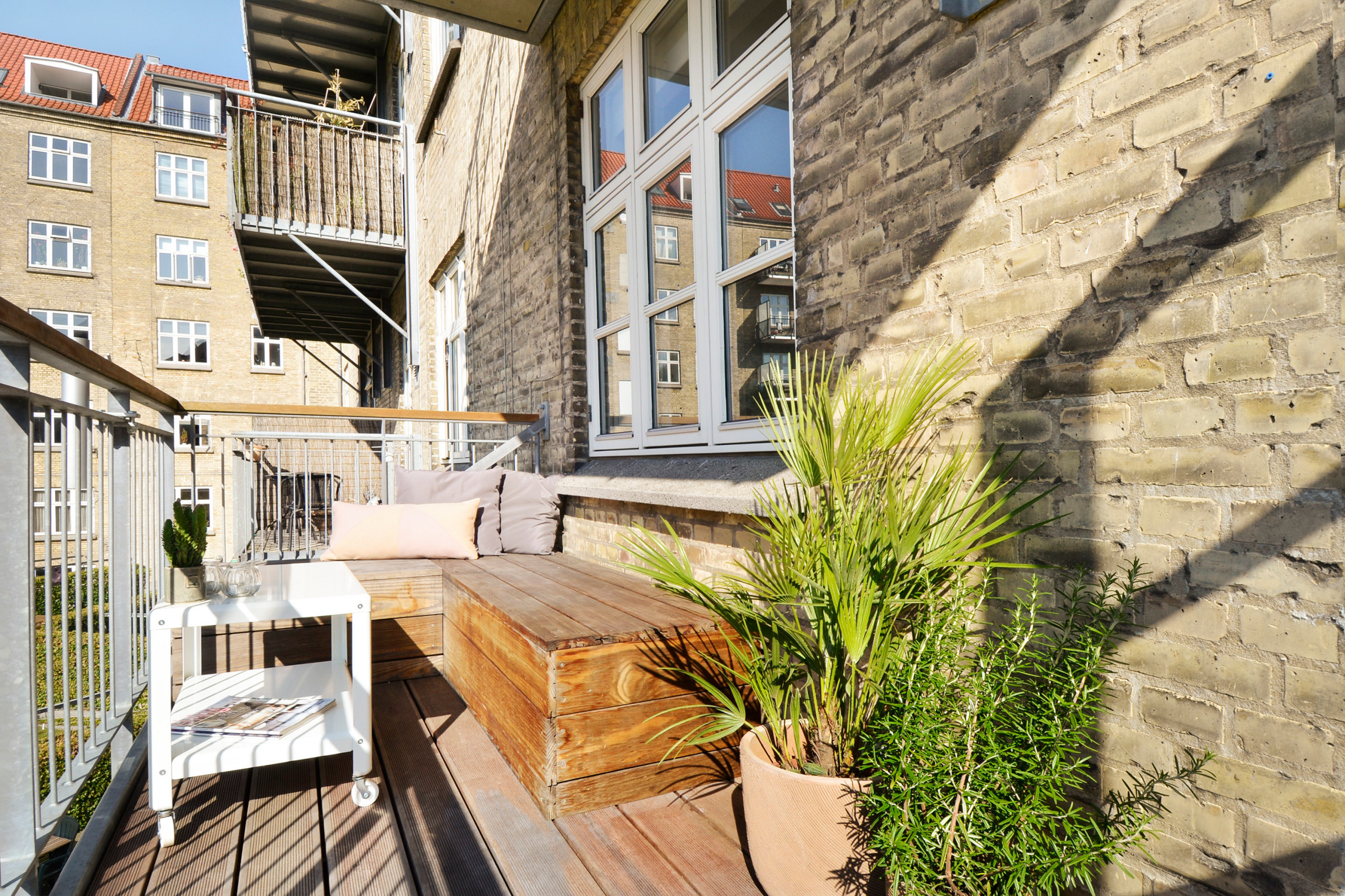 Фотоохота: 87 балконов, вдохновляющих дизайном и видом на город