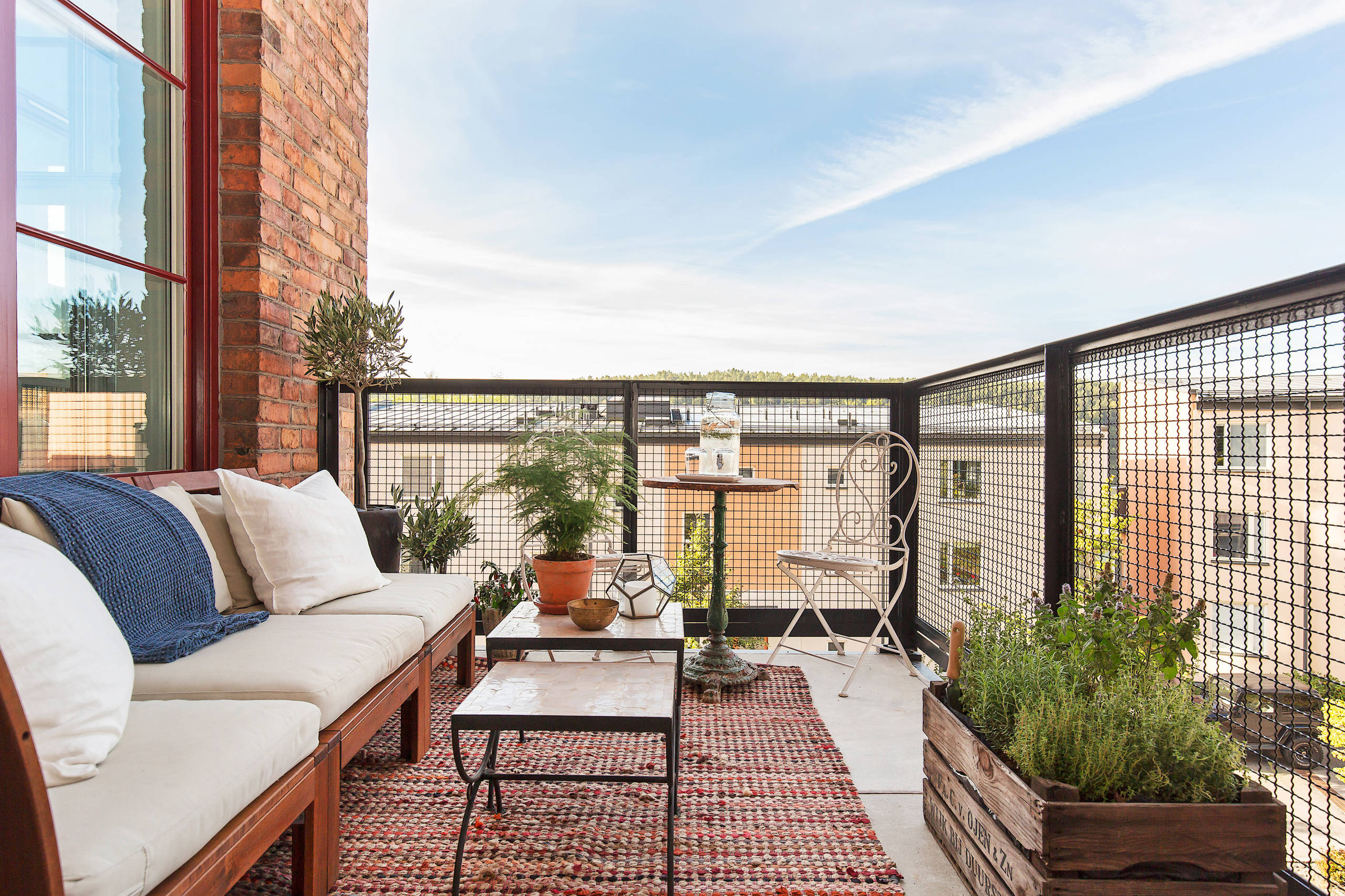 Фотоохота: 87 балконов, вдохновляющих дизайном и видом на город